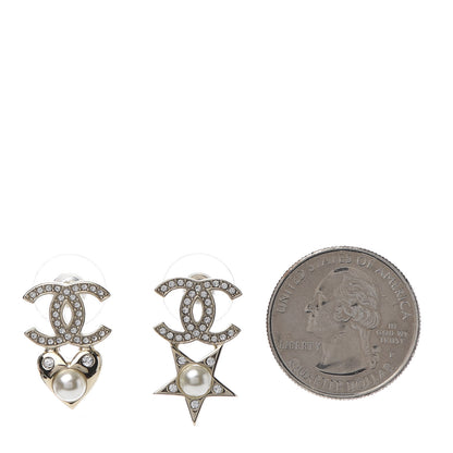 Chanel Crystal Pearl Charming Winter CC Star Heart Earrings Gold 2 of 5