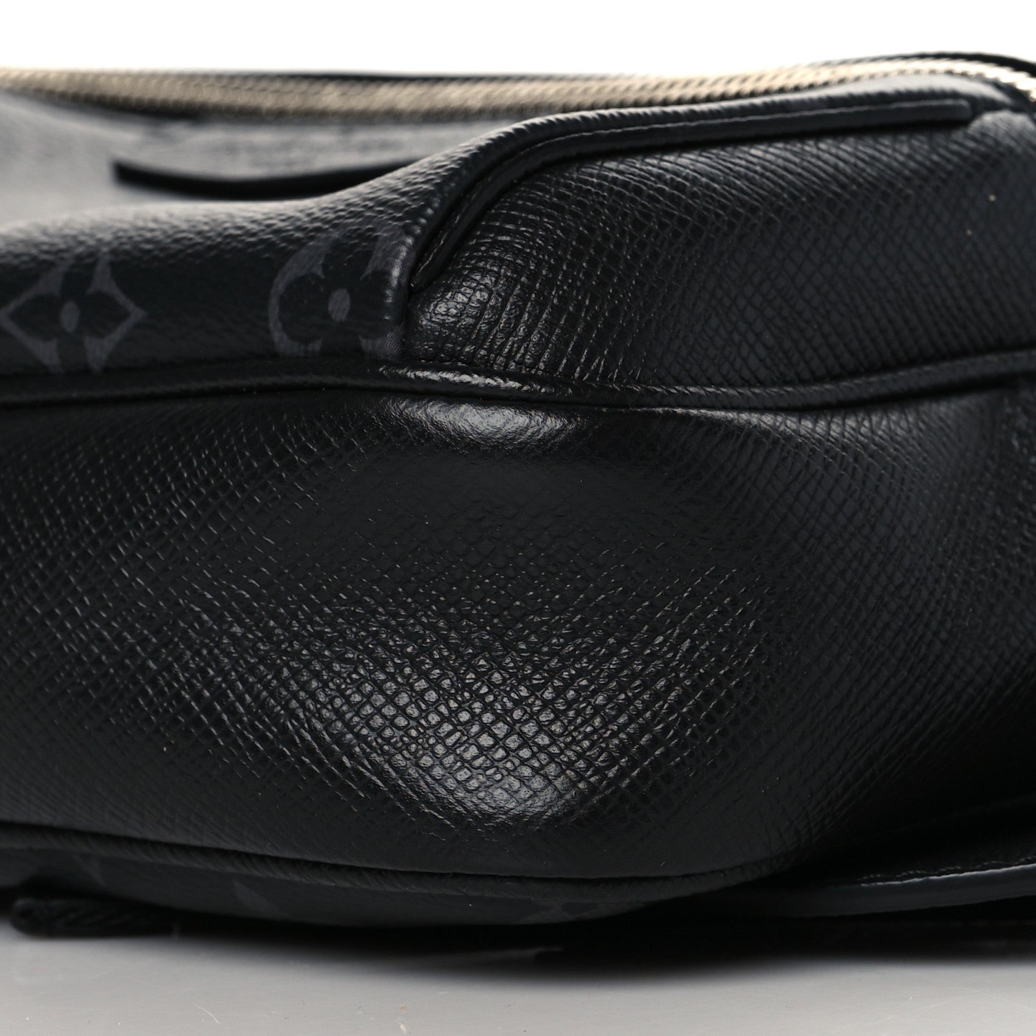 Louis Vuitton Taiga Monogram Outdoor Bumbag Black 9 of 9