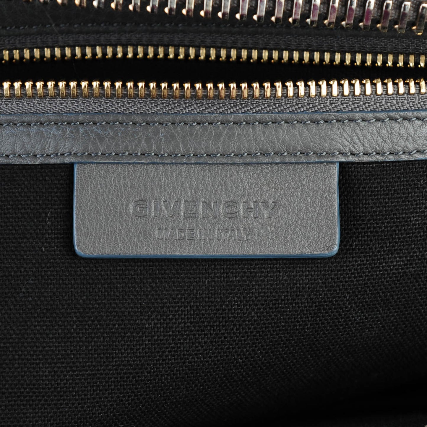 Smooth Calfskin Medium Tri-Color Antigona Dark Grey