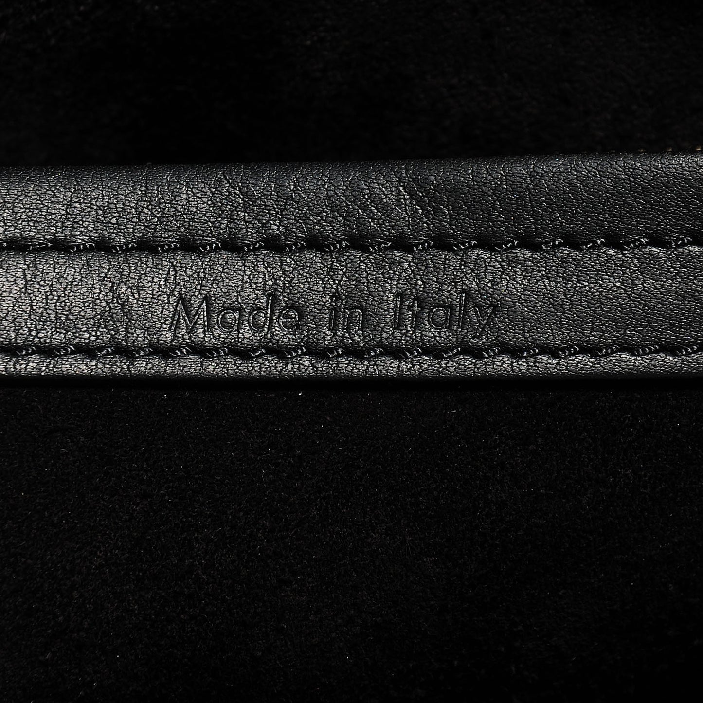 Supple Calfskin Large Phantom Luggage Black