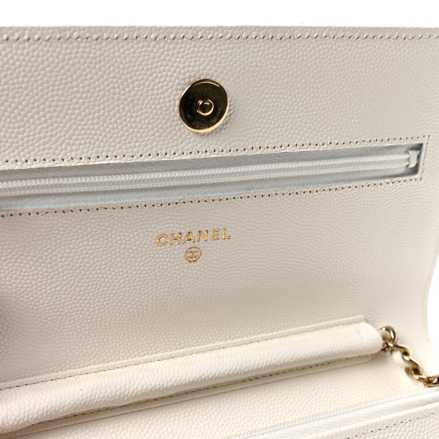 Caviar Quilted Wallet On Chain WOC White