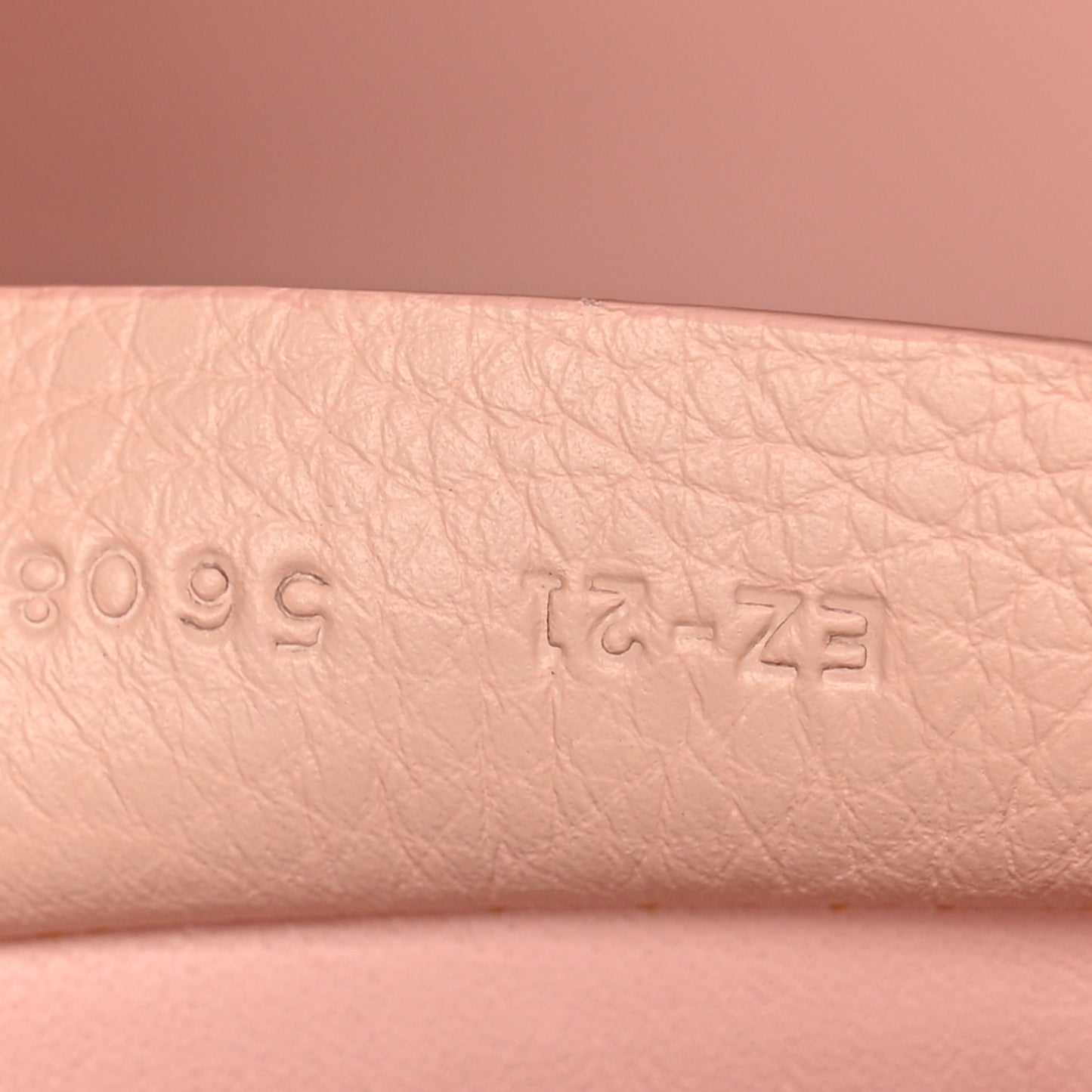 Calfskin Medium Hug Bag Nylund Pink