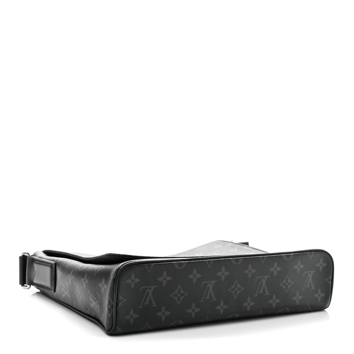 Louis Vuitton Monogram Eclipse District MM 4 of 10