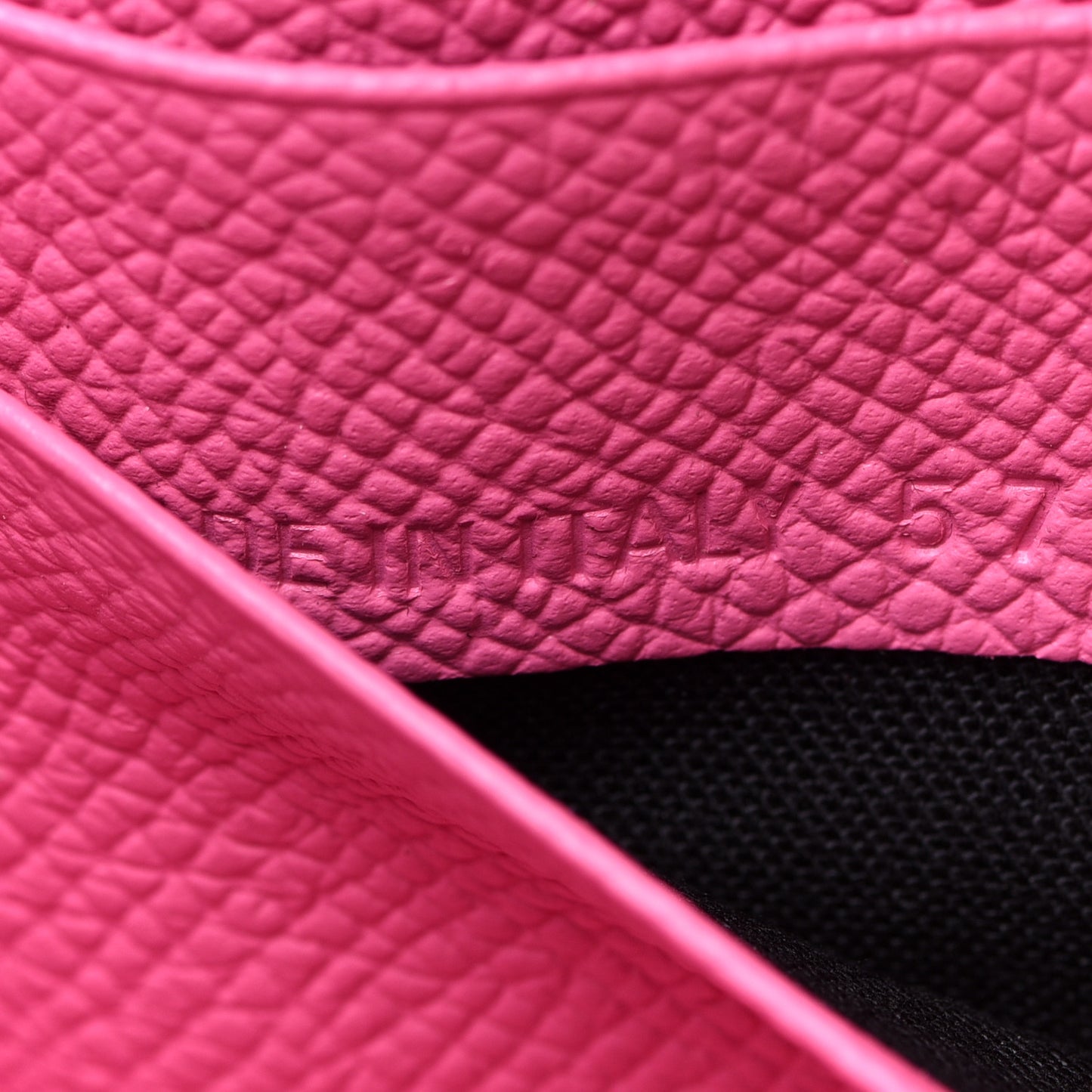 Signature Grained Calfskin Logo Ville Wallet on Chain Bubble Gum Black