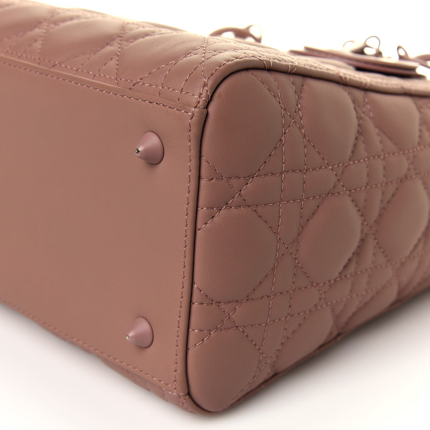 Ultra Matte Calfskin Cannage Medium Lady Dior Beige