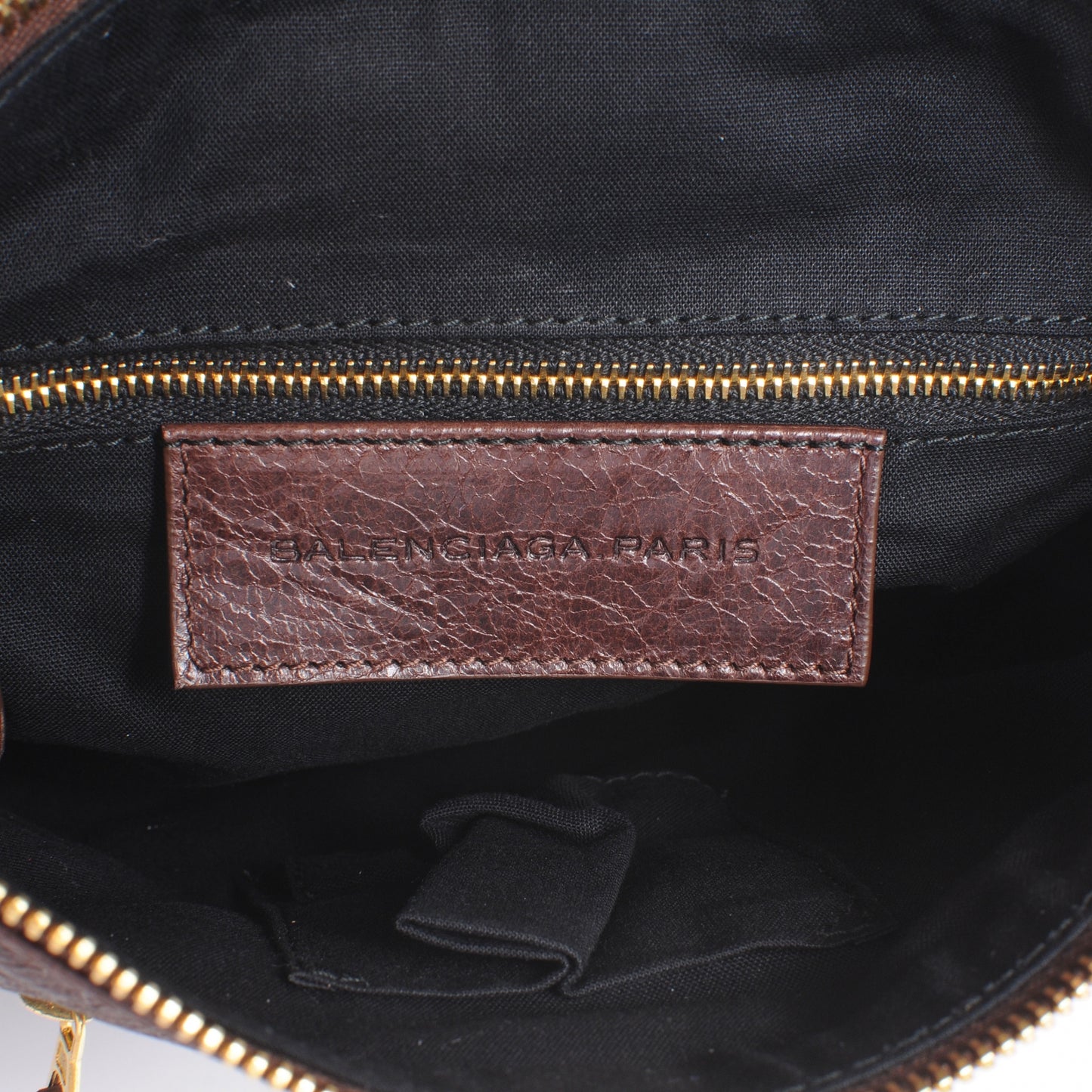 Agneau Arena Giant 12 Gold Hardware Flat Cigare Fonce