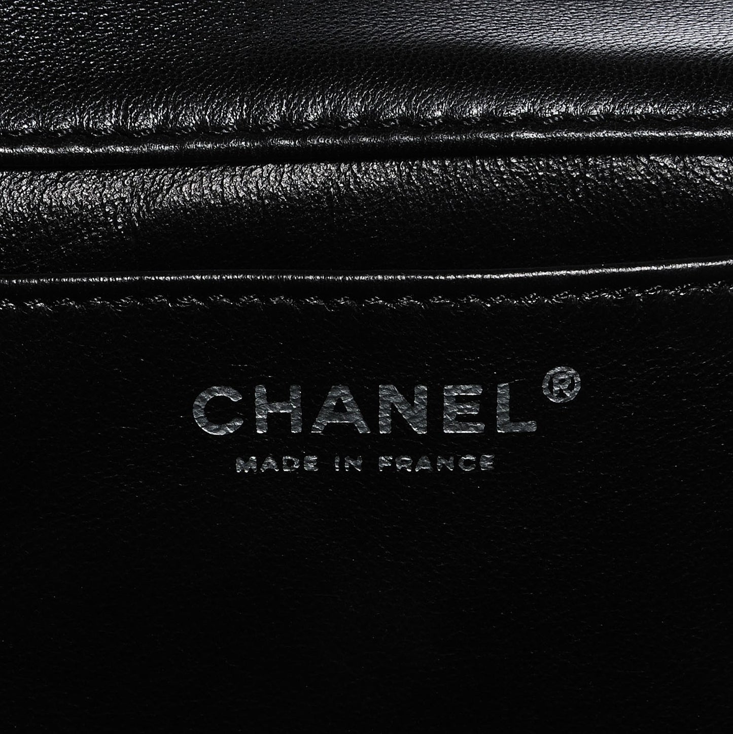 Lambskin Sensual Medium Flap Black