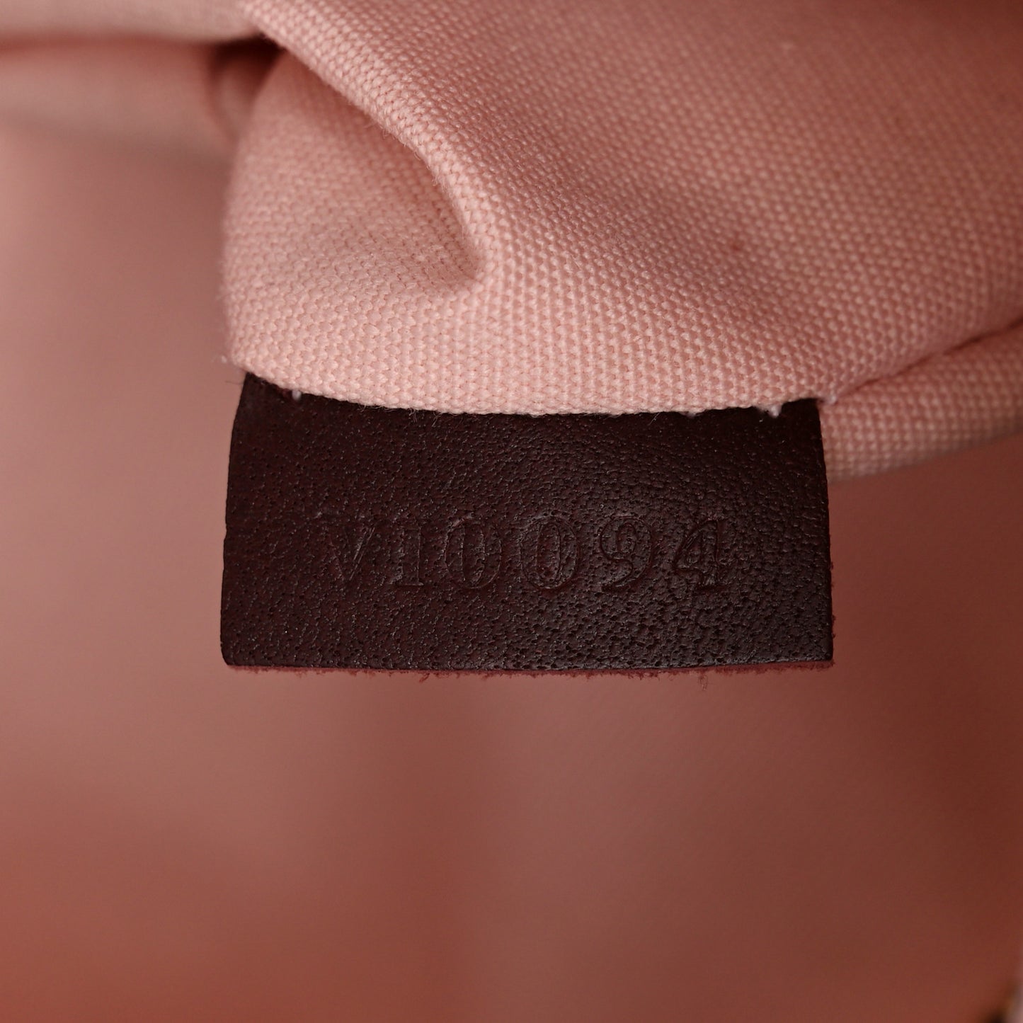 Mini Monogram Besace Mary Kate Cherry