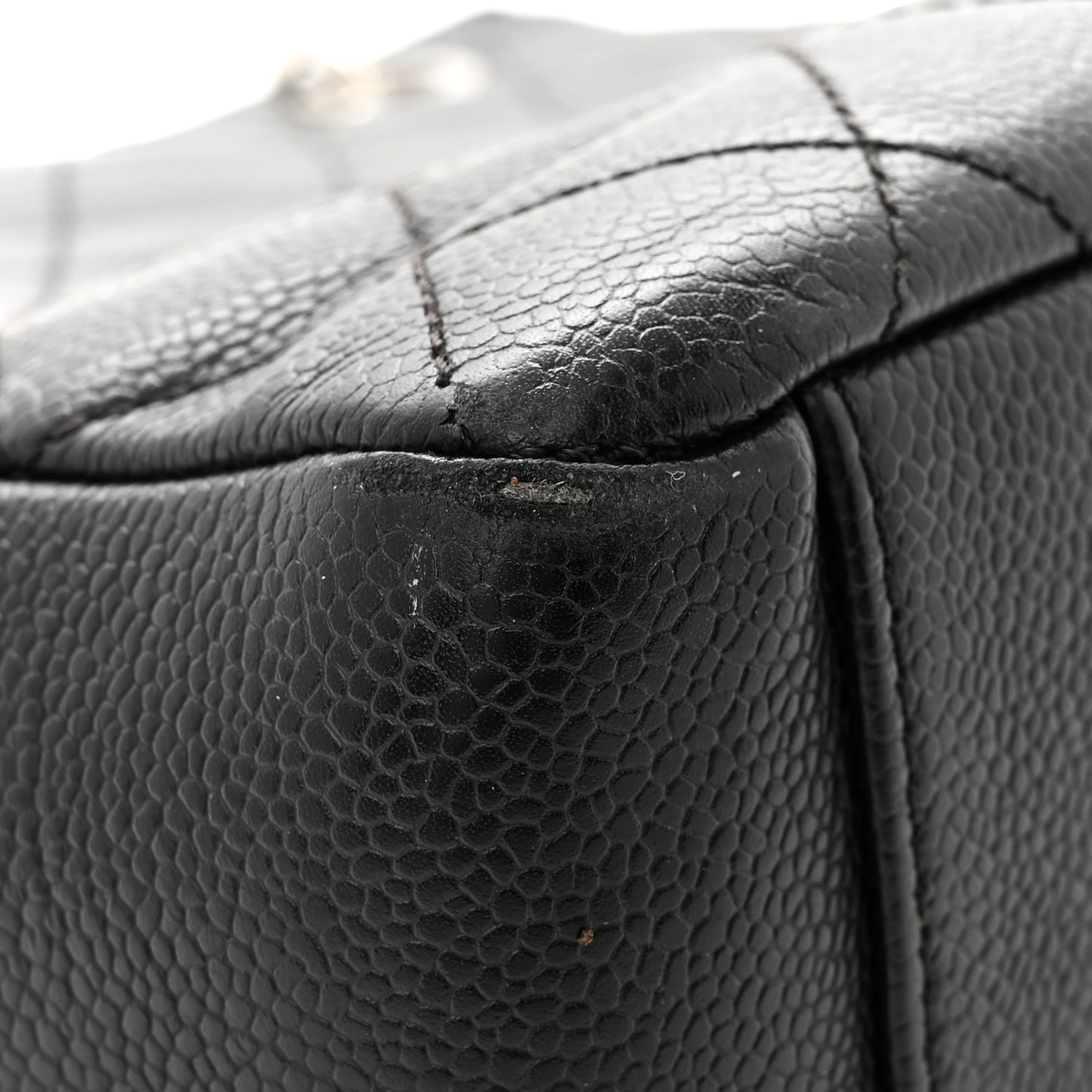 Caviar Quilted Petit Shopping Tote PST Black