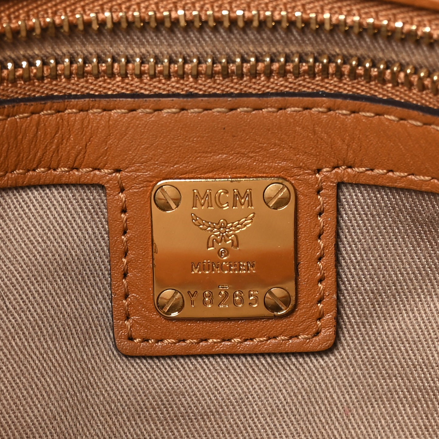 Visetos Medium Crossbody Pouch Cognac