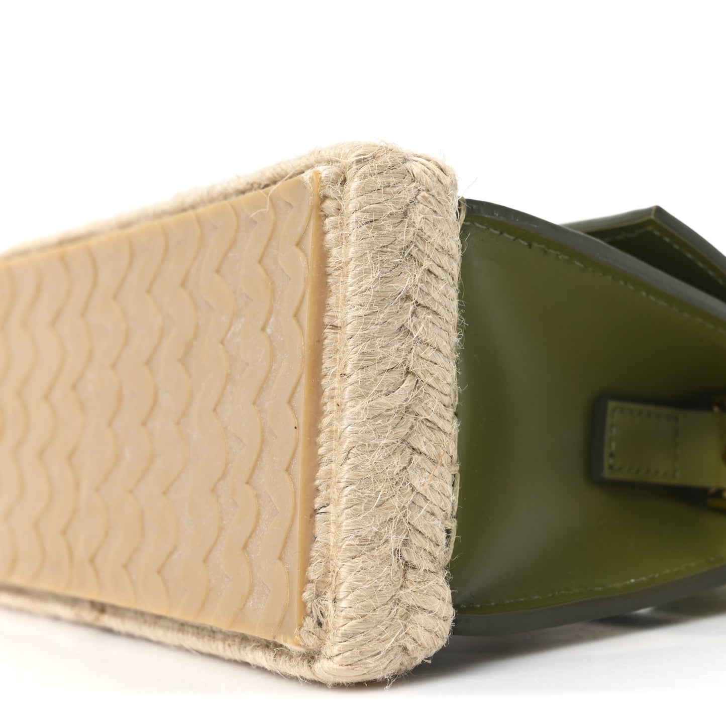 Smooth Calfskin Raffia Le Chiquito Moyen Corado Khaki