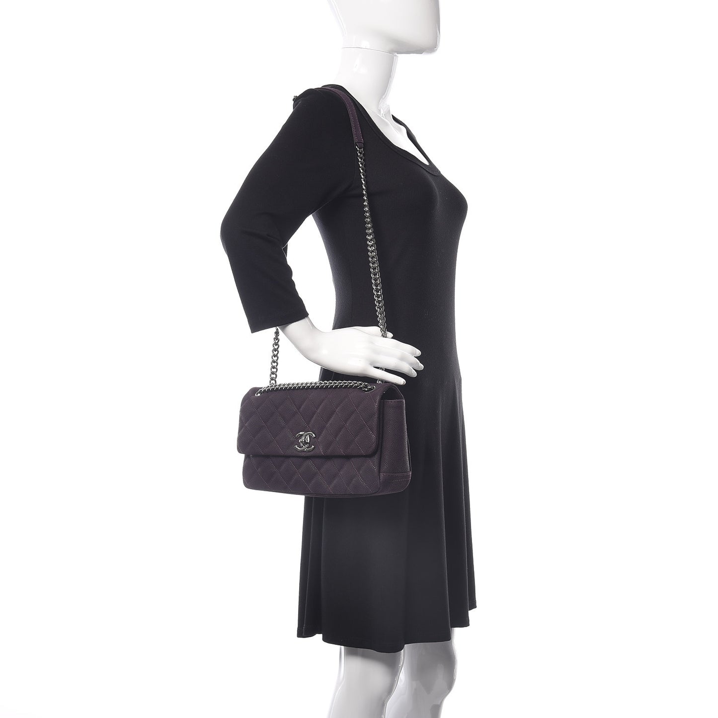 Iridescent Caviar Quilted Medium Lady Pearly Flap Plum