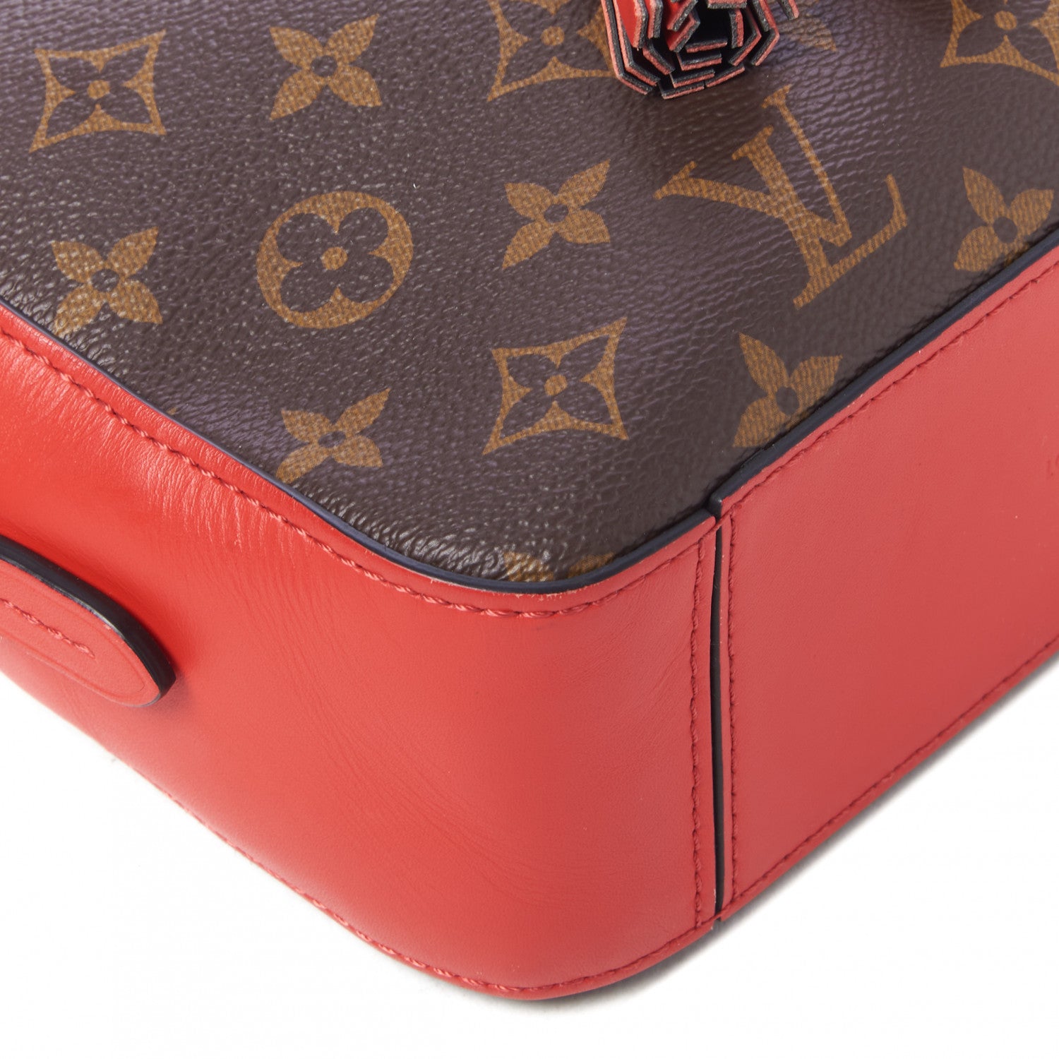 Louis Vuitton Monogram Saintonge Coquelicot 6 of 9