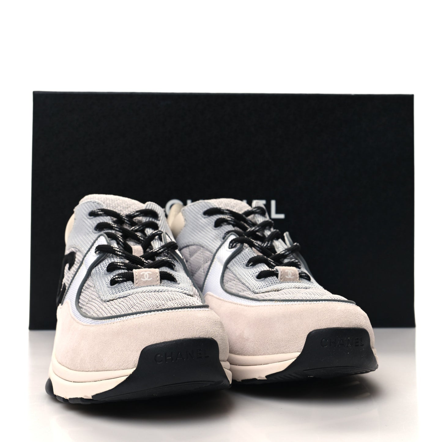 Mesh Suede Calfskin Grained Calfskin Mens CC Sneakers 45 Gray White