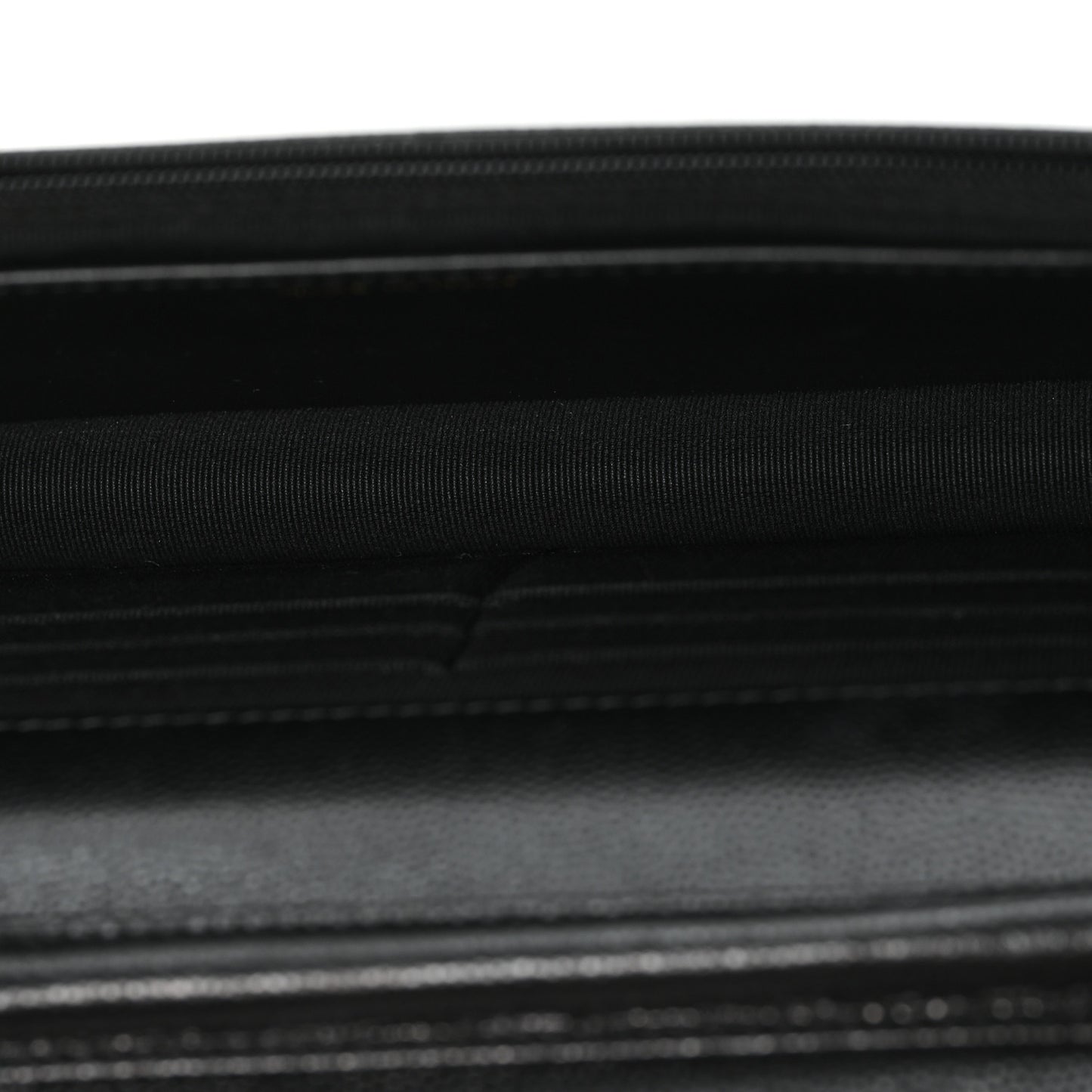 Caviar Quilted Crystal Heart CC Wallet On Chain WOC Black