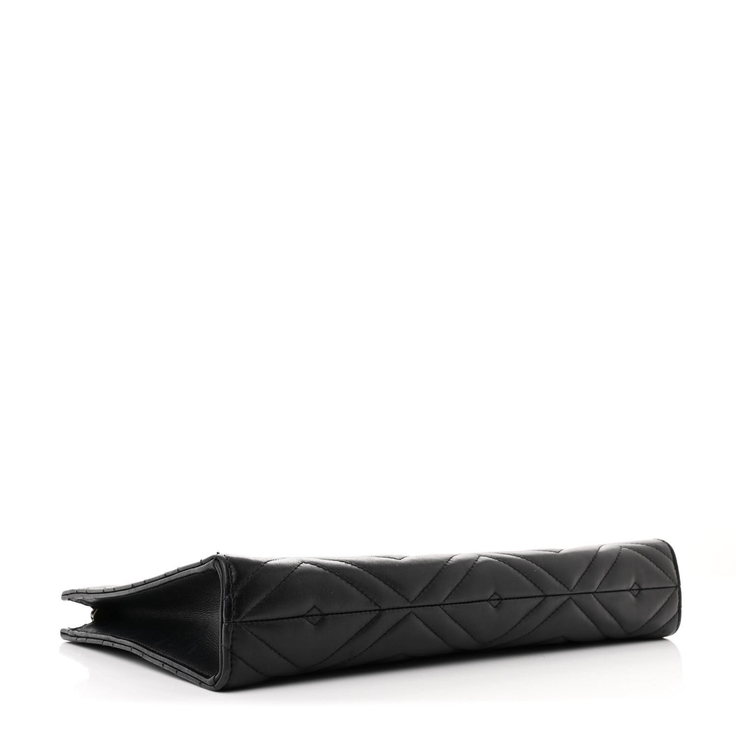Calfskin Matelasse Chevron Heart GG Marmont Clutch Black