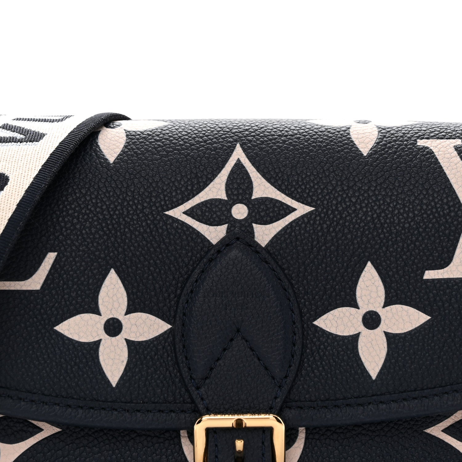 Louis Vuitton Empreinte Giant Monogram Diane Navy Creme 7 of 10