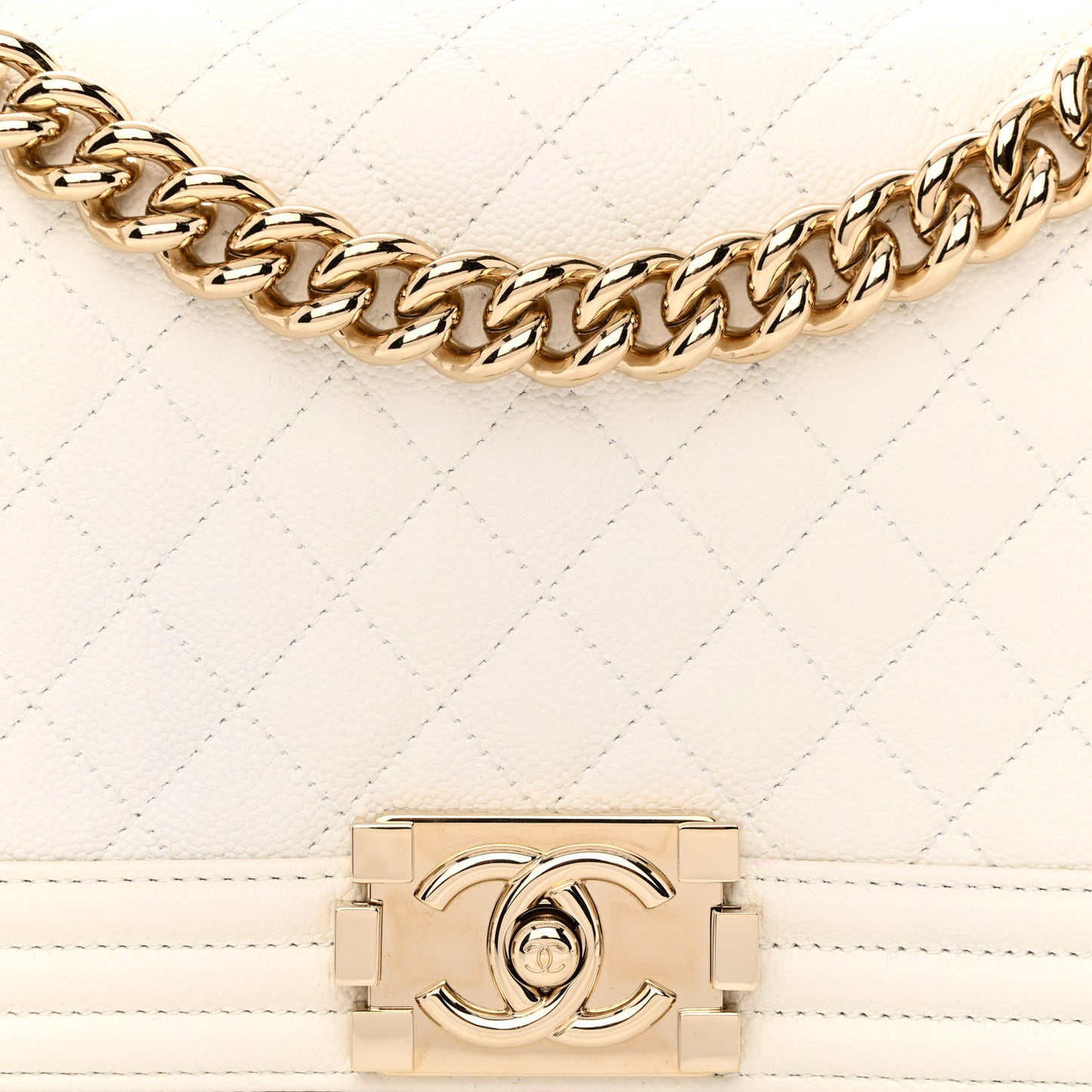 Caviar Quilted Medium Boy Flap White
