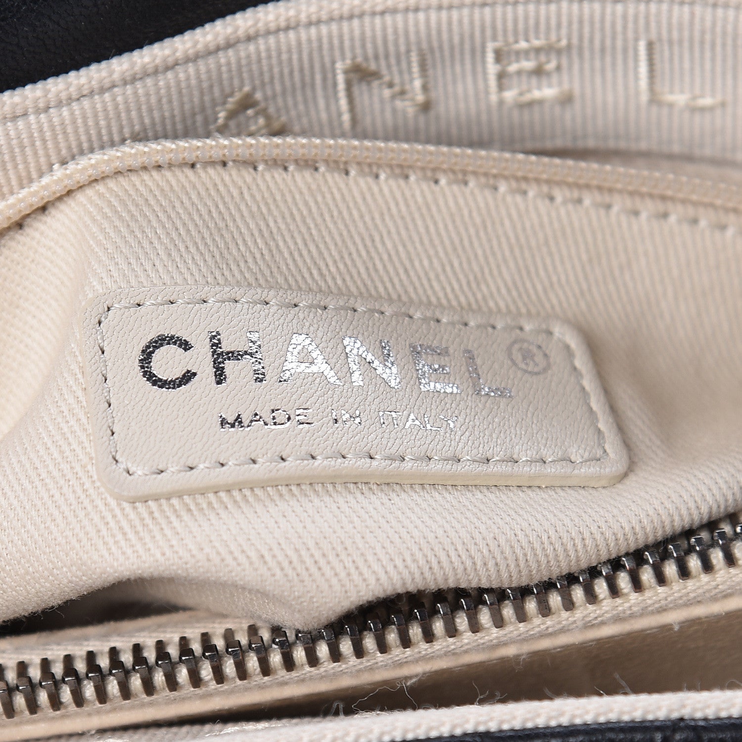 Chanel Shiny Lambskin Quilted Medium Burgundy Rocks Flap Black 6 of 11