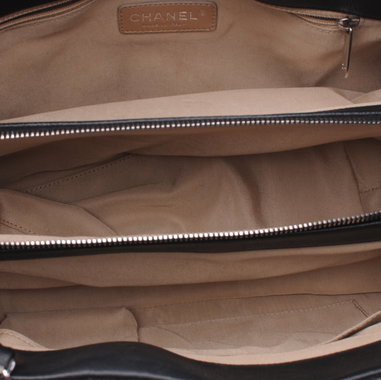 Caviar CC Timeless Soft Tote Black