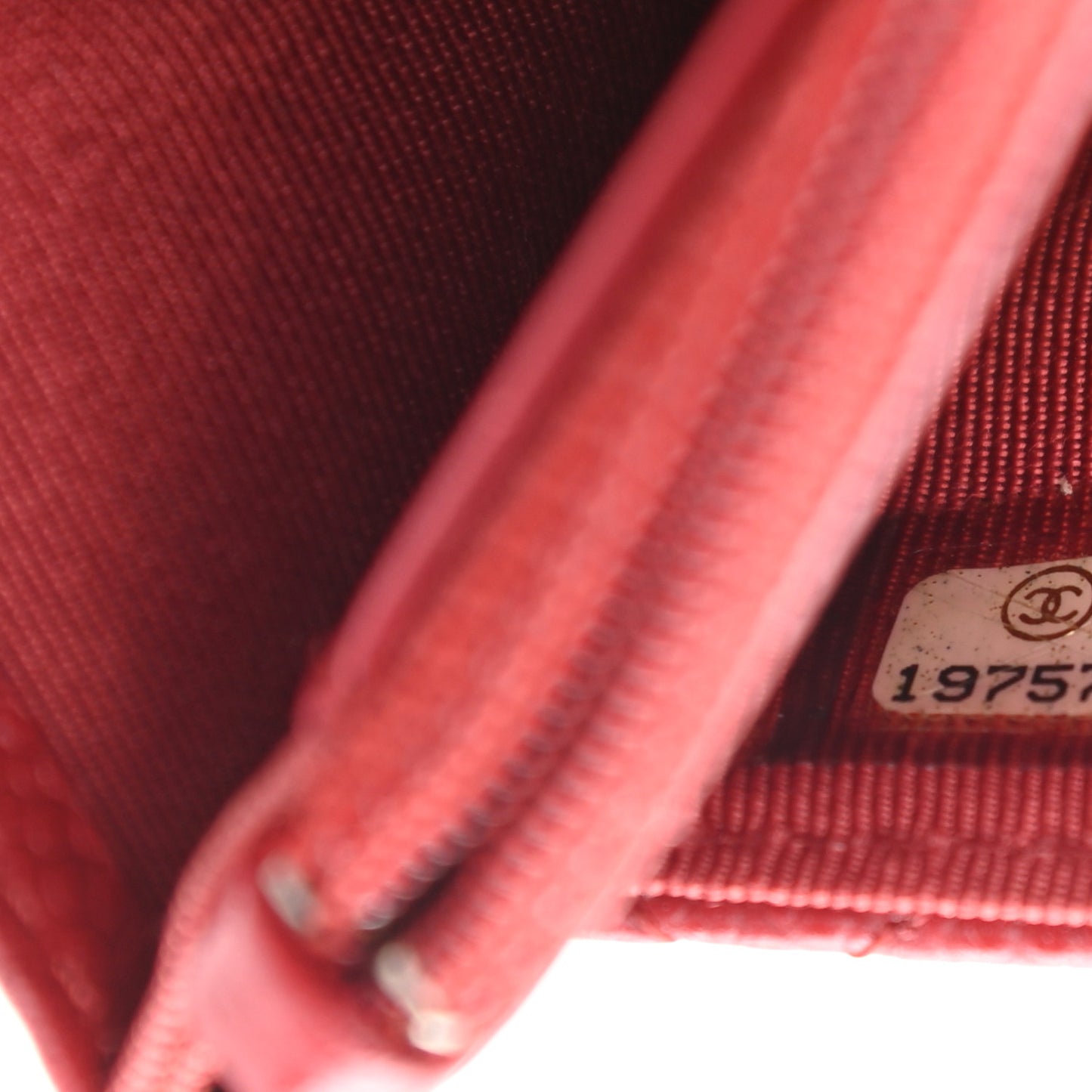 Caviar Quilted Wallet on Chain WOC Red