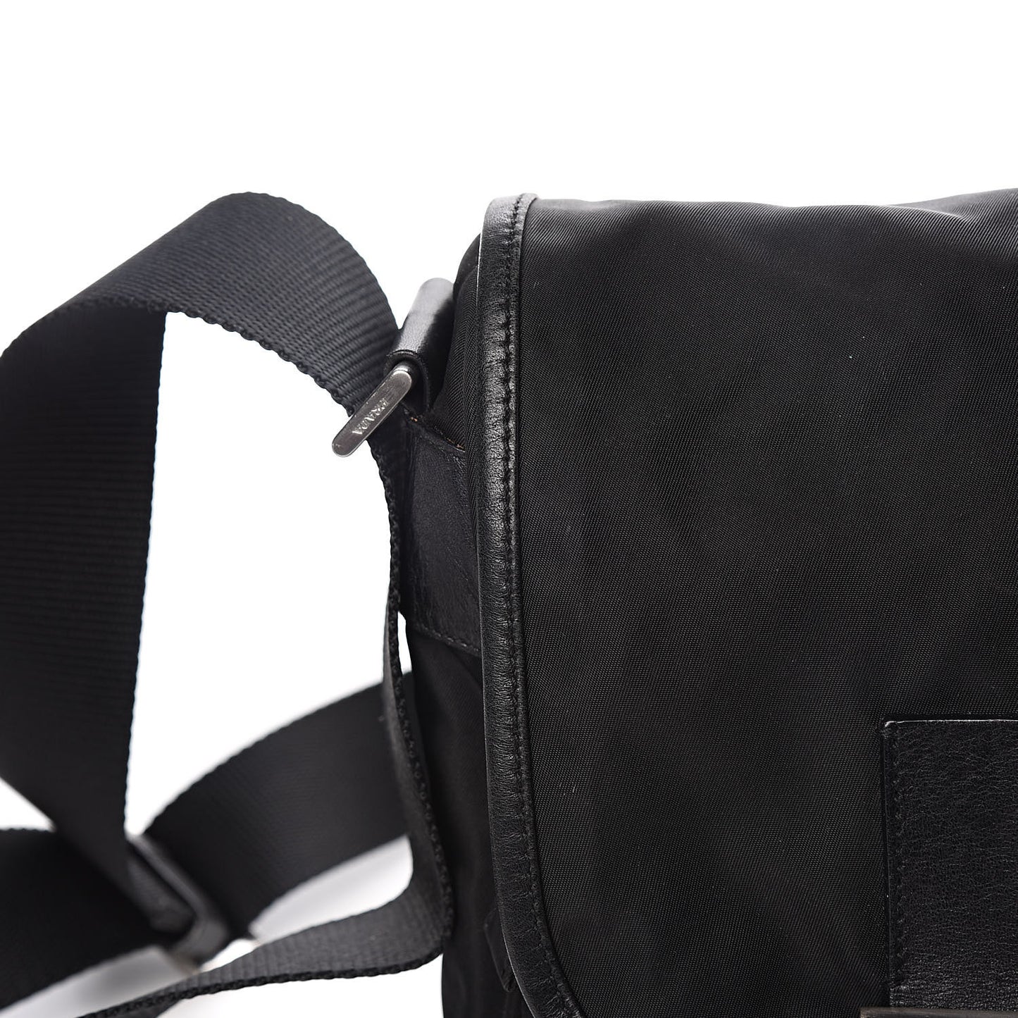 Nylon Vela Messenger Bag Black