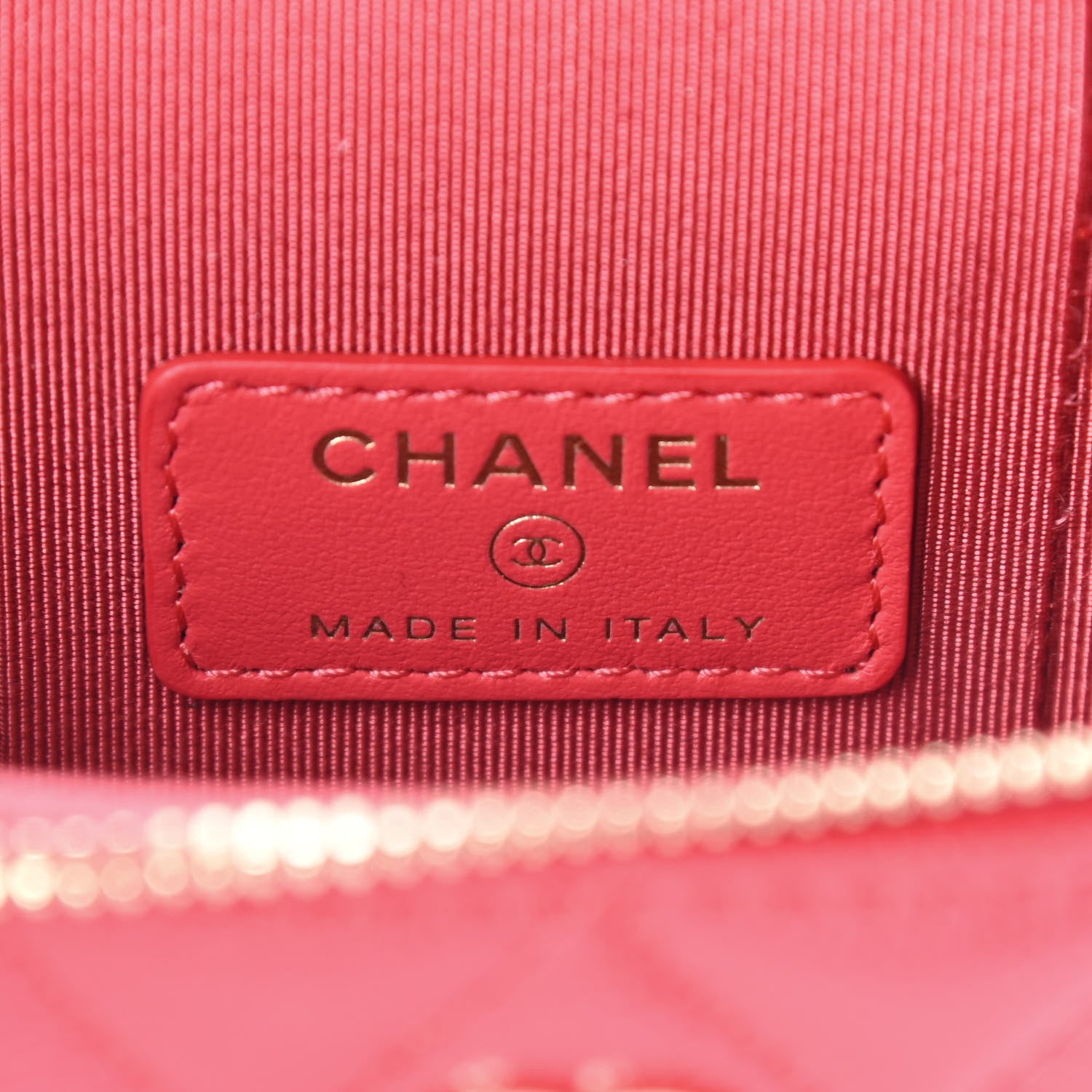 Chanel Caviar Quilted Small Vertical Coco Beauty Vanity Case With Chain Red 6 of 9