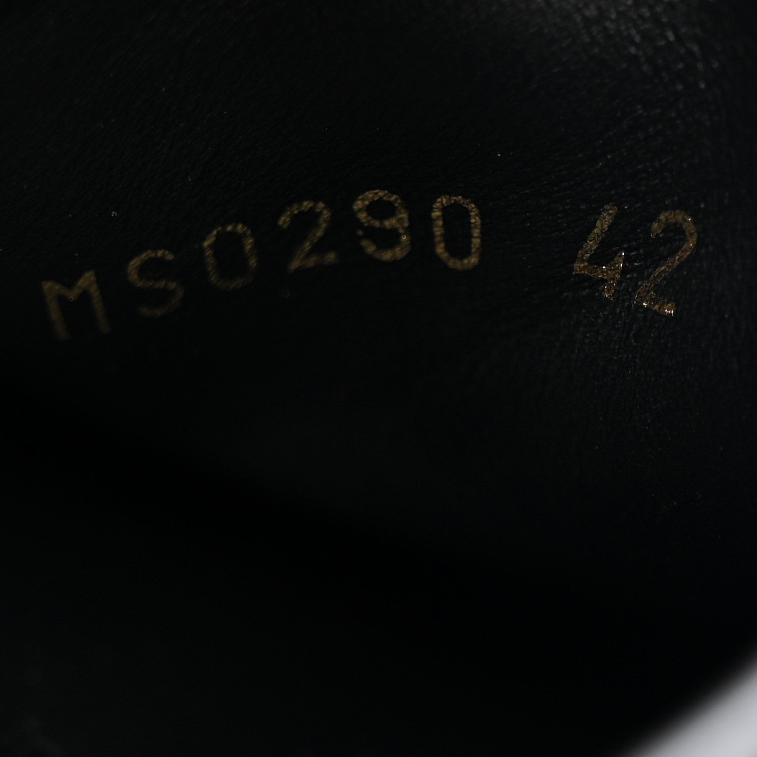Louis Vuitton Patent Monogram Frontrow Sneakers 42 8 of 10