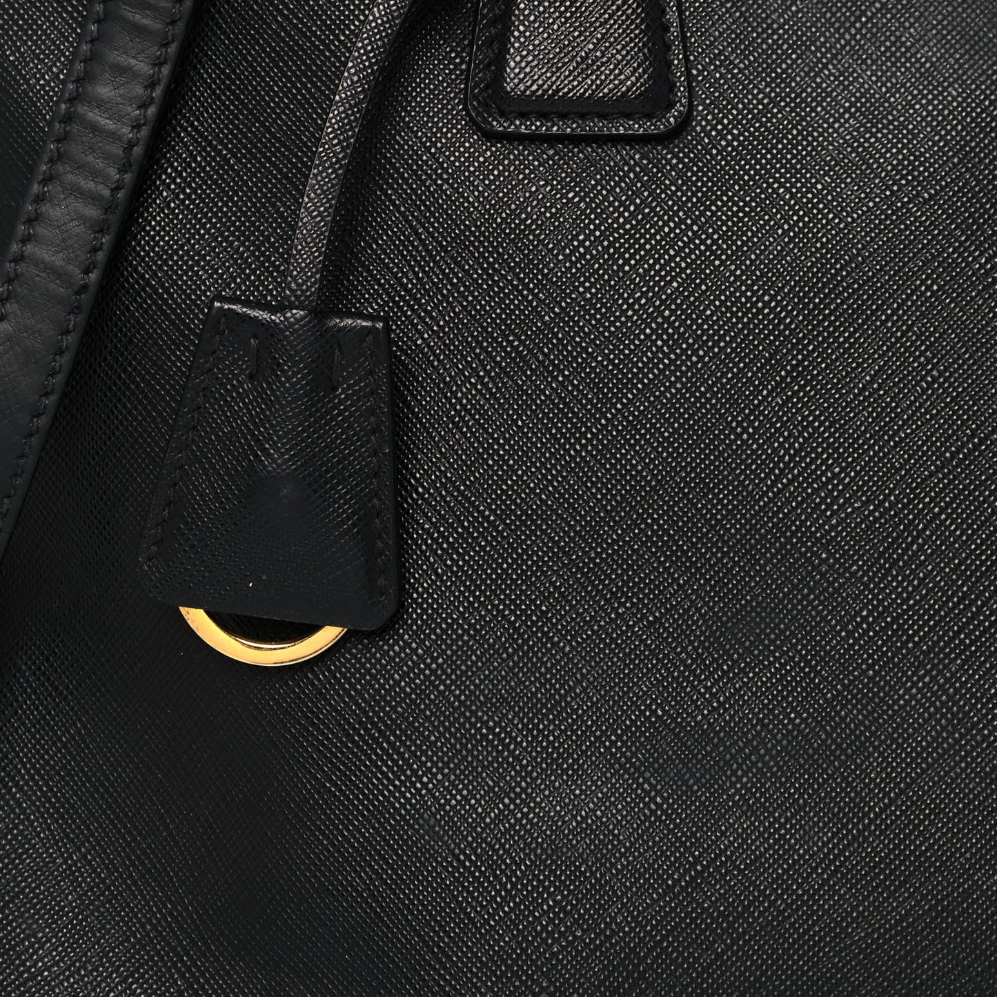Saffiano Medium Galleria Double Zip Tote Black