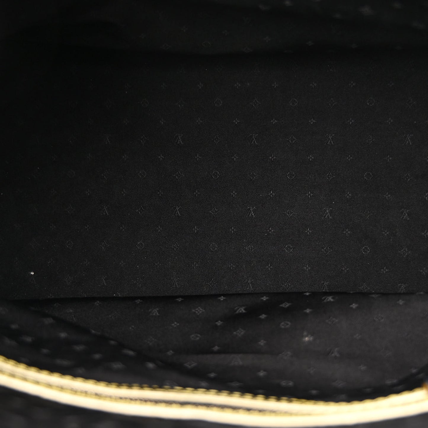 Suhali Lockit MM Black