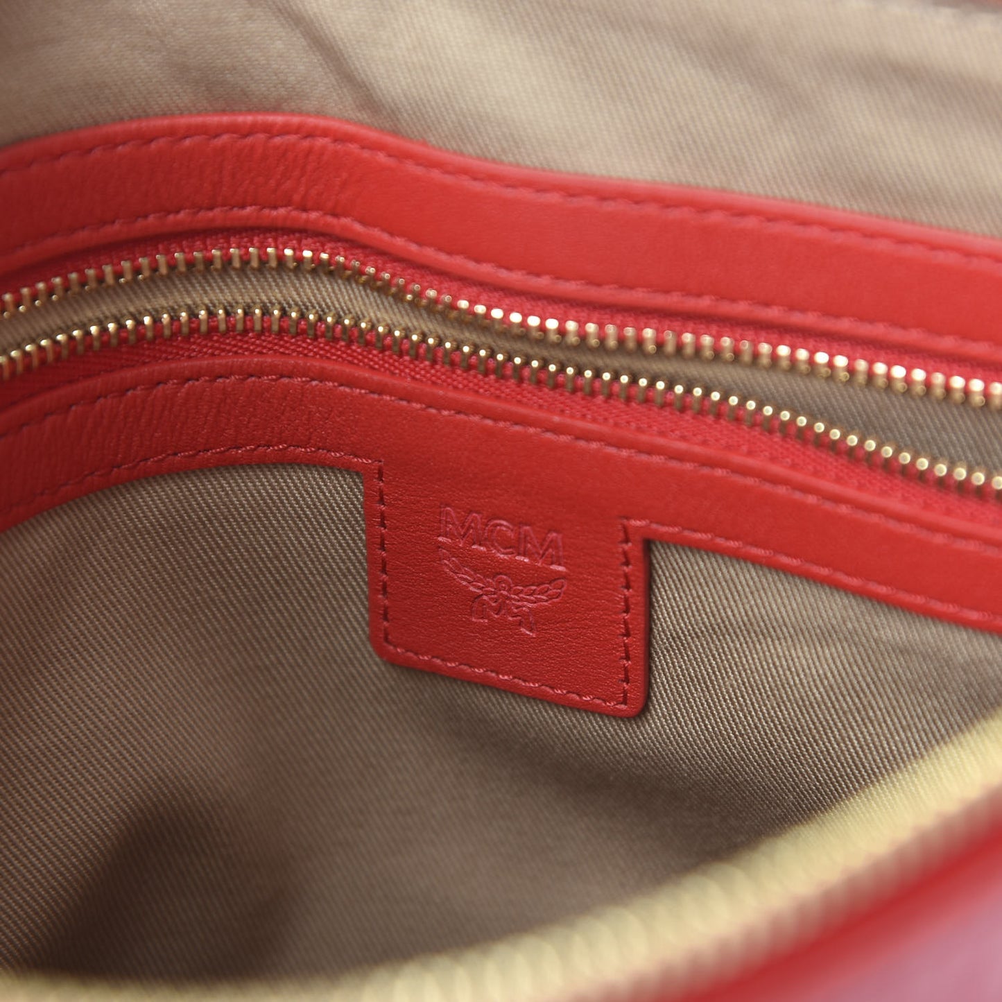 Visetos Year Of The Mouse Wristlet Zip Pouch Viva Red