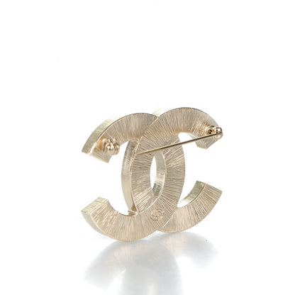 Chanel Metal Quilted CC Brooch Silver Gold 3 of 4