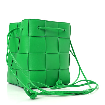 Bottega Veneta Nappa Maxi Intrecciato Small Cassette Bucket Bag Parakeet 3 of 8