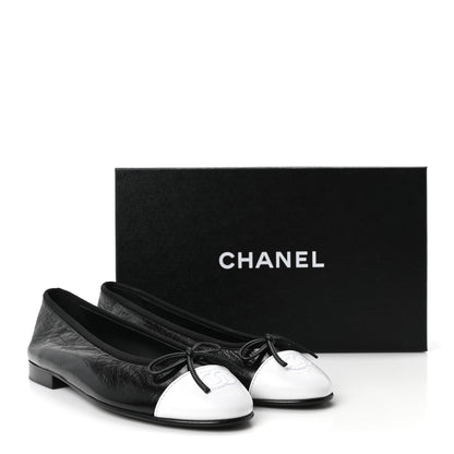 Chanel Crumpled Shiny Lambskin CC Cap Toe Ballerina Flats 37 Black White 10 of 10