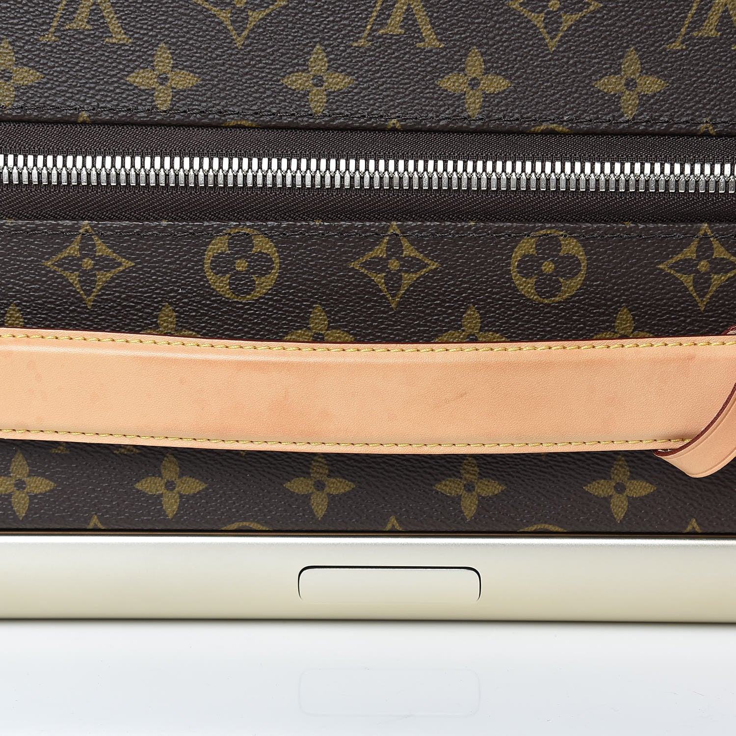 Louis Vuitton Monogram Horizon 70 12 of 12