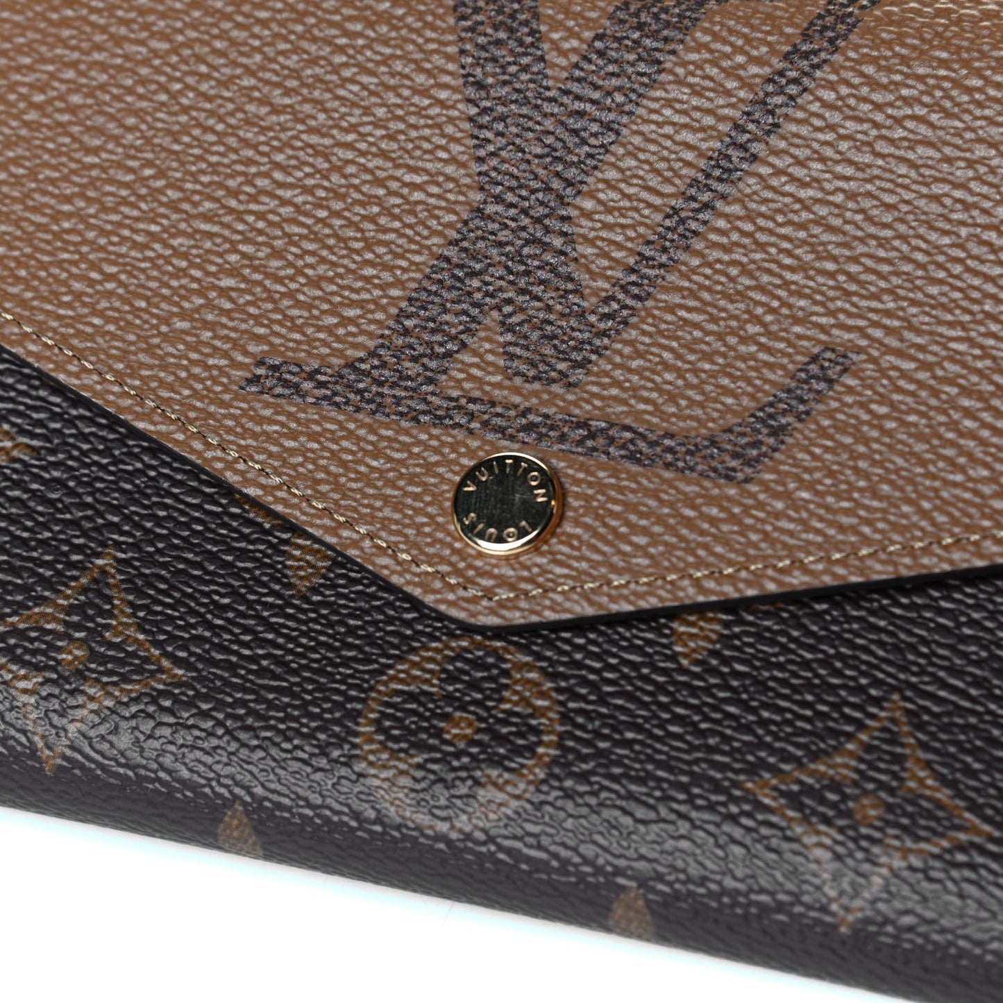 Reverse Monogram Giant Sarah Wallet