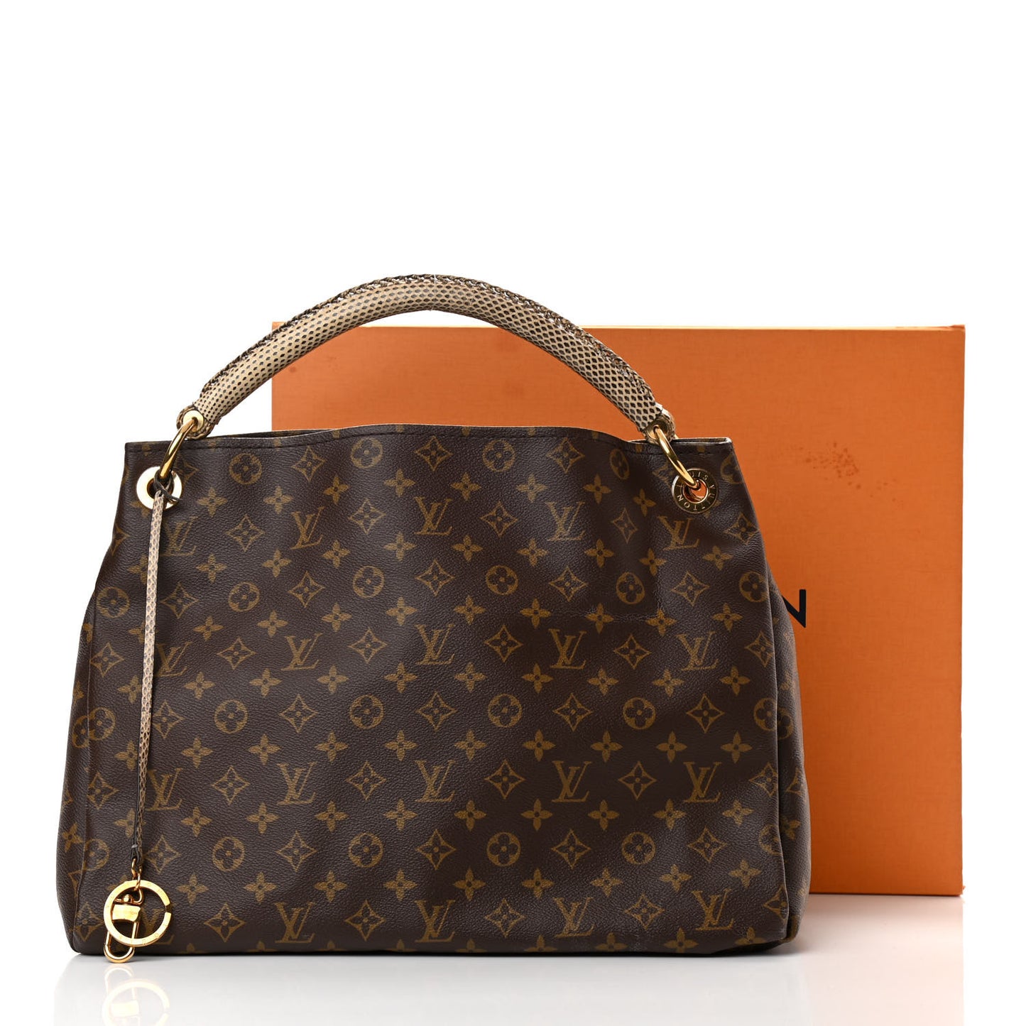 Ayers Monogram Artsy MM