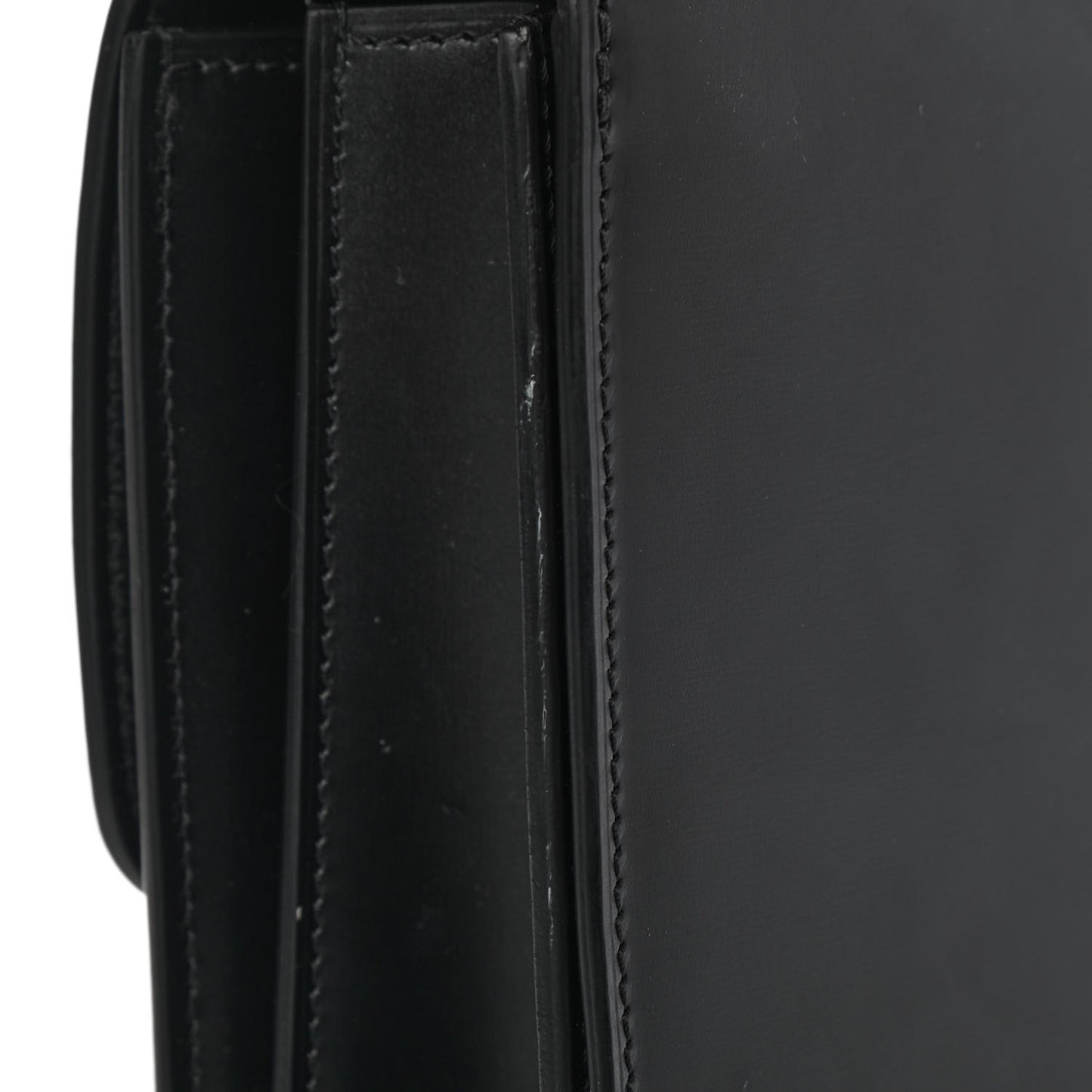 Box Calfskin Medium Classic Box Flap Bag Black