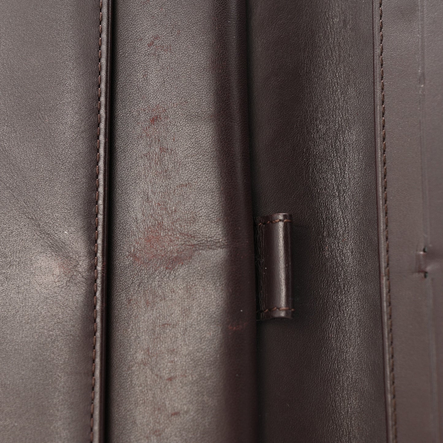 Vernis Porte Tresor International Wallet Amarante