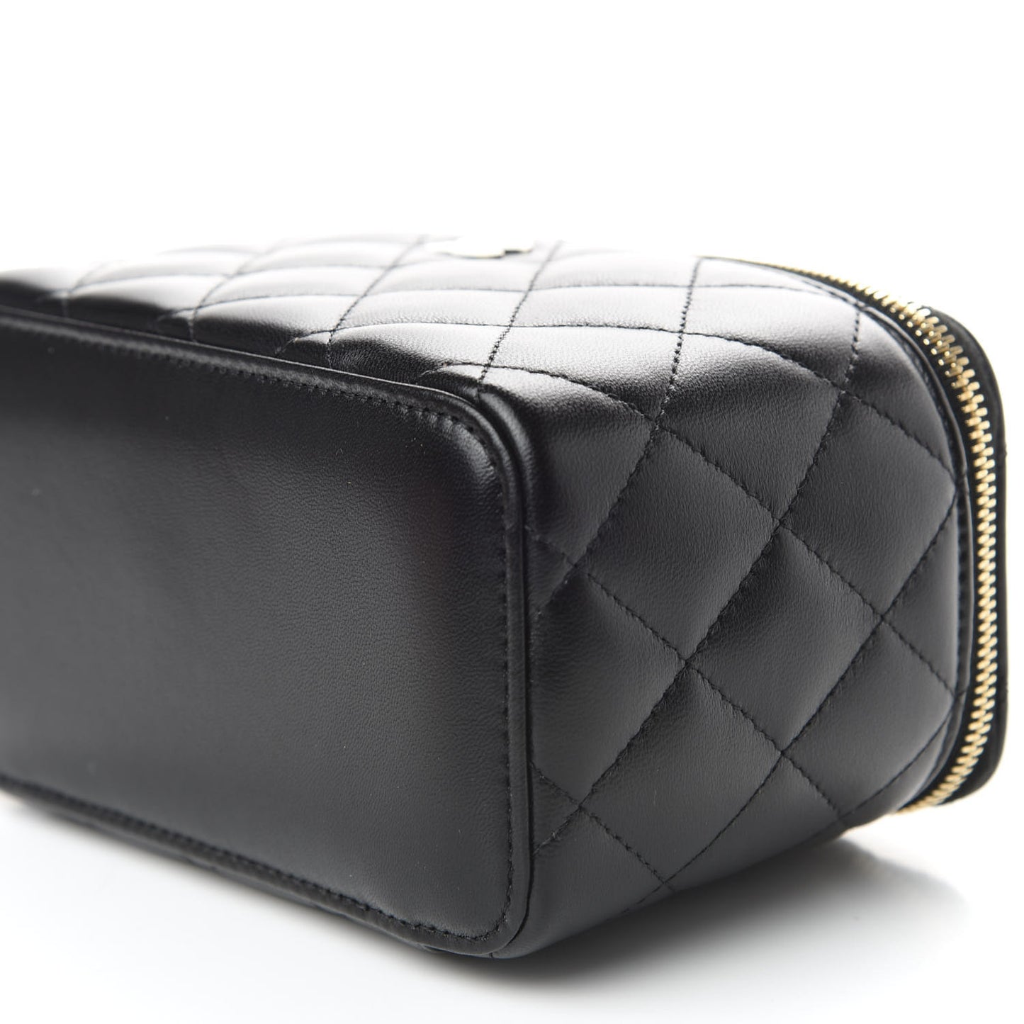 Lambskin Quilted Small Vanity Case With Chain Black
