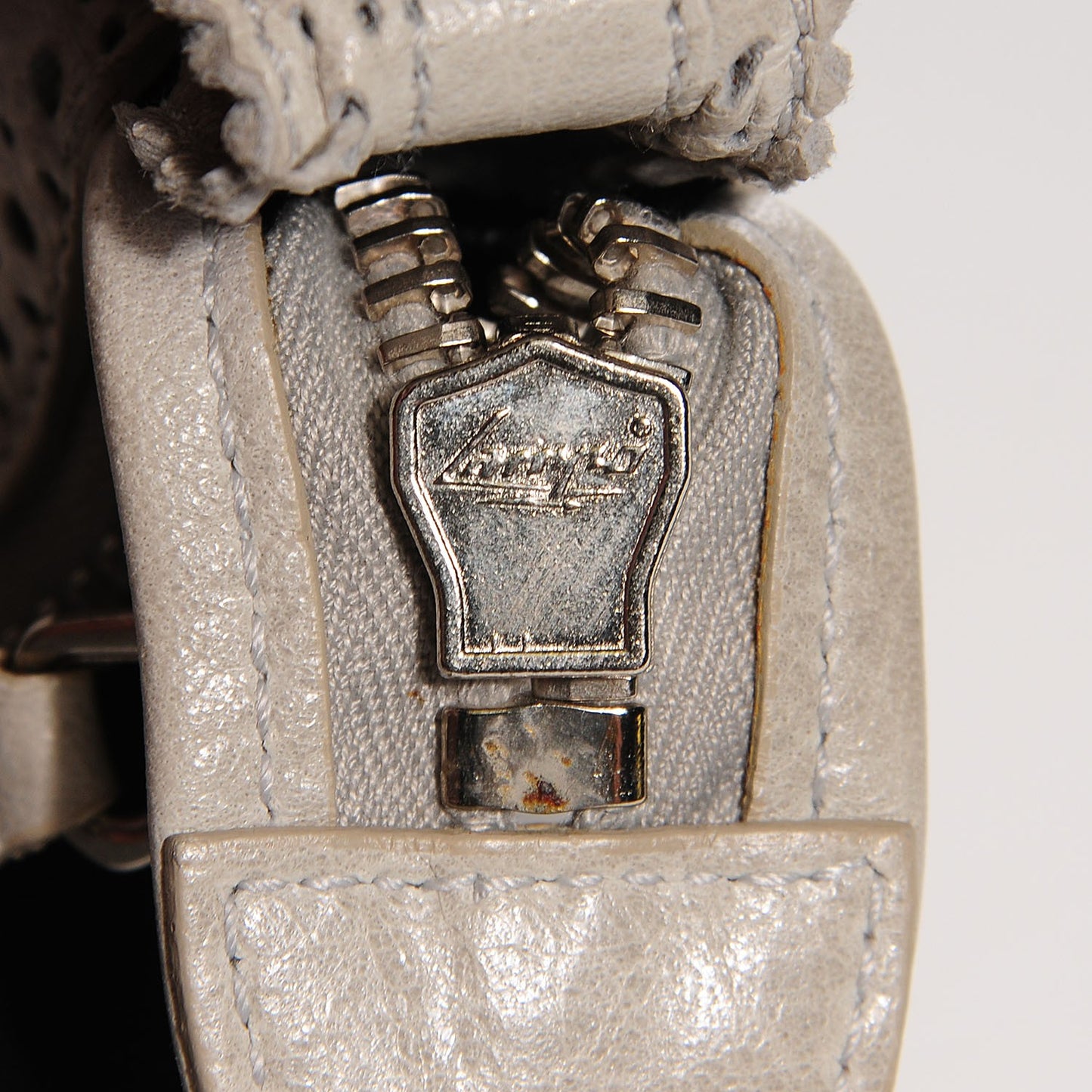 Agneau Giant Brogues Hardware Day Hobo Argent