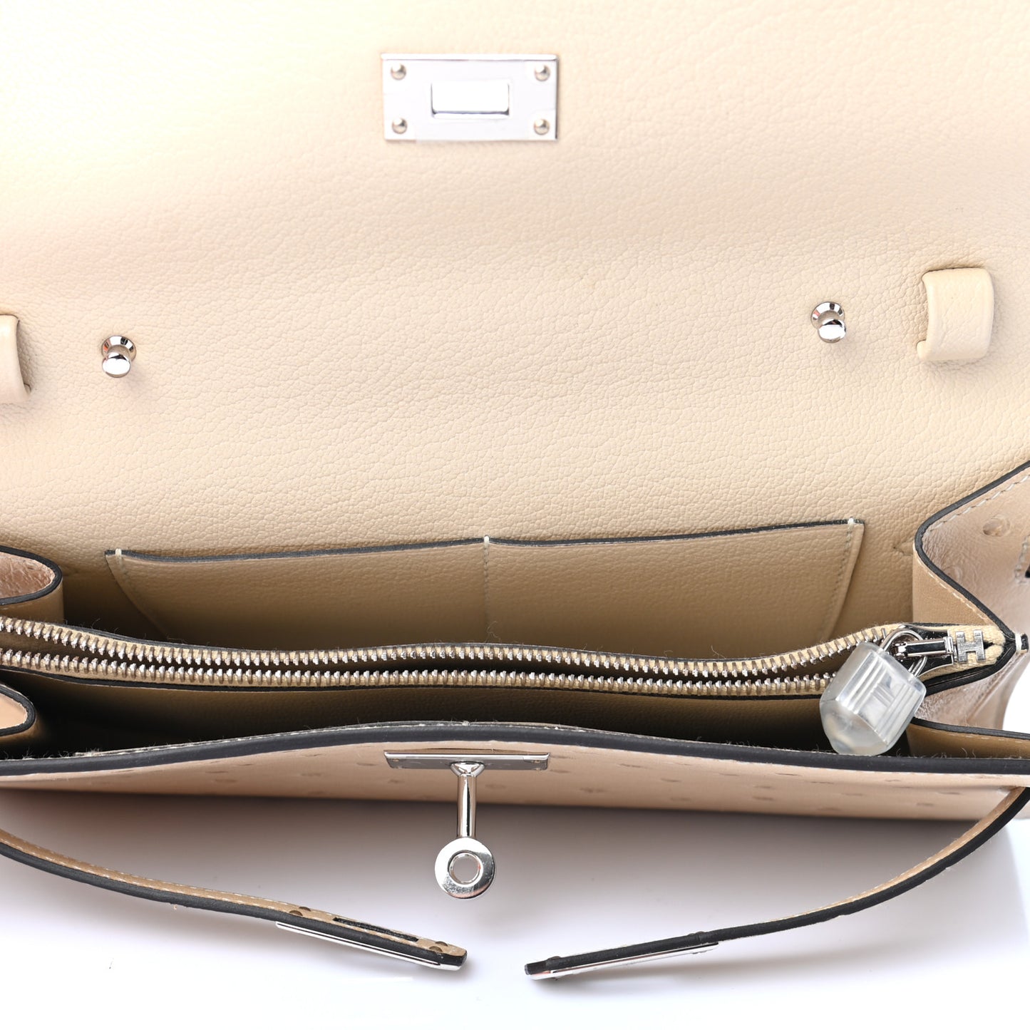 Ostrich Kelly Wallet To Go Parchemin