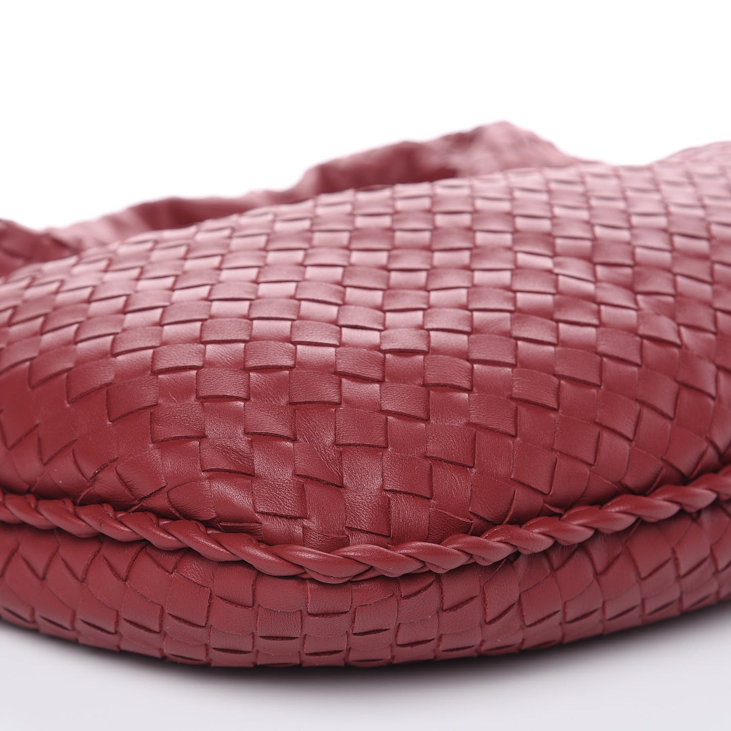 Nappa Intrecciato Medium Veneta Hobo Bordeaux