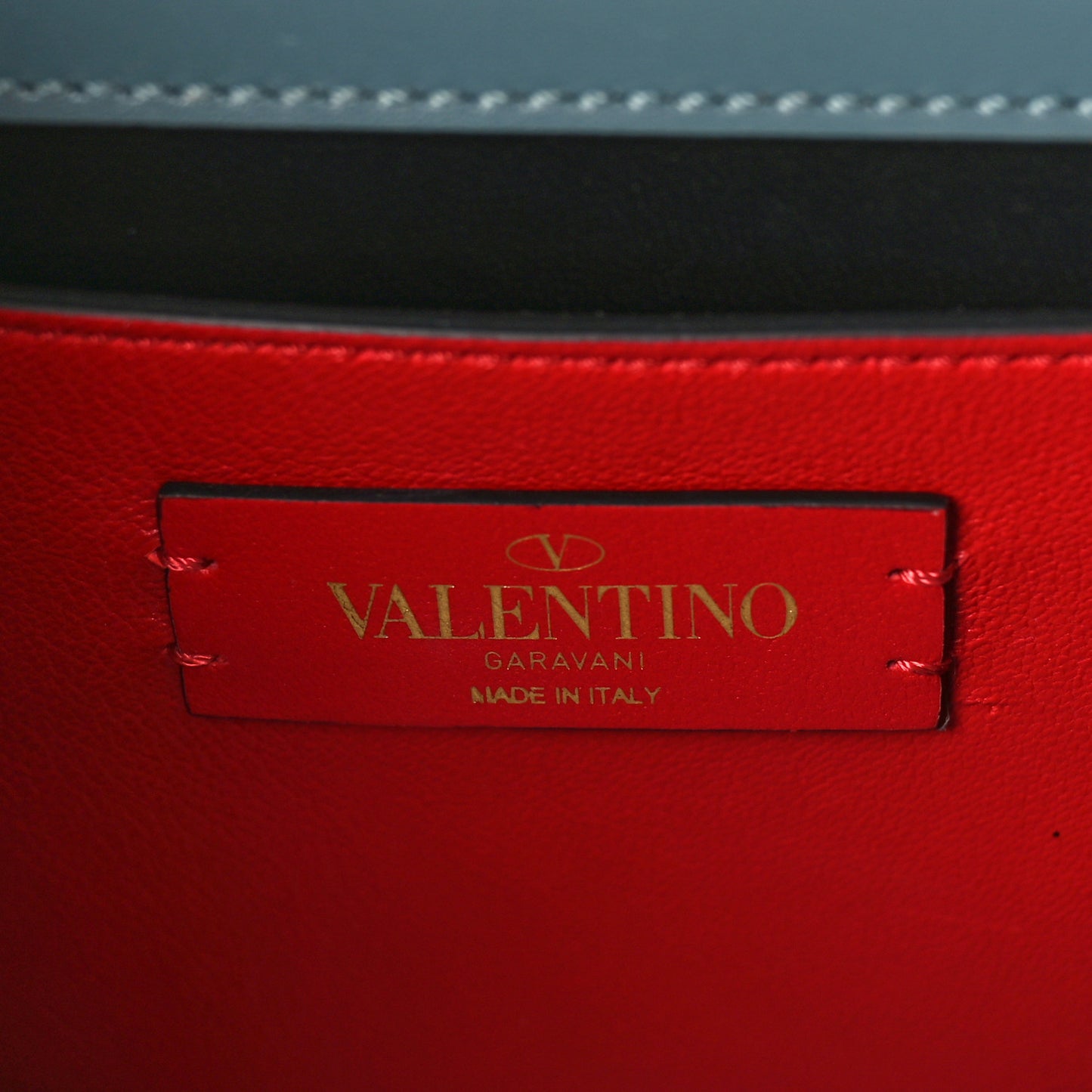 Calfskin Large VSling Shoulder Bag Saddle Amadeus