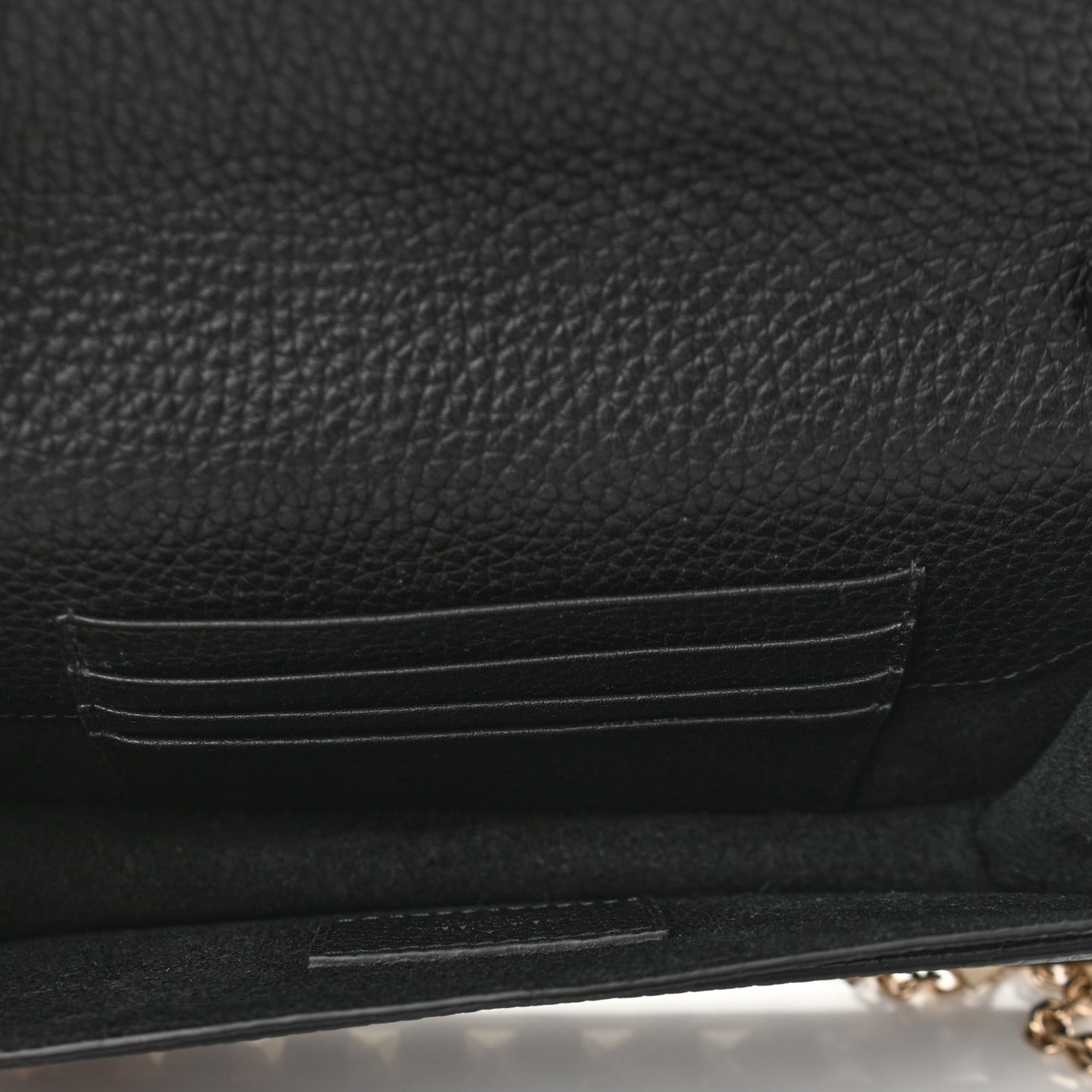 Pebbled Calfskin Rockstud Envelope Wallet on Chain Black