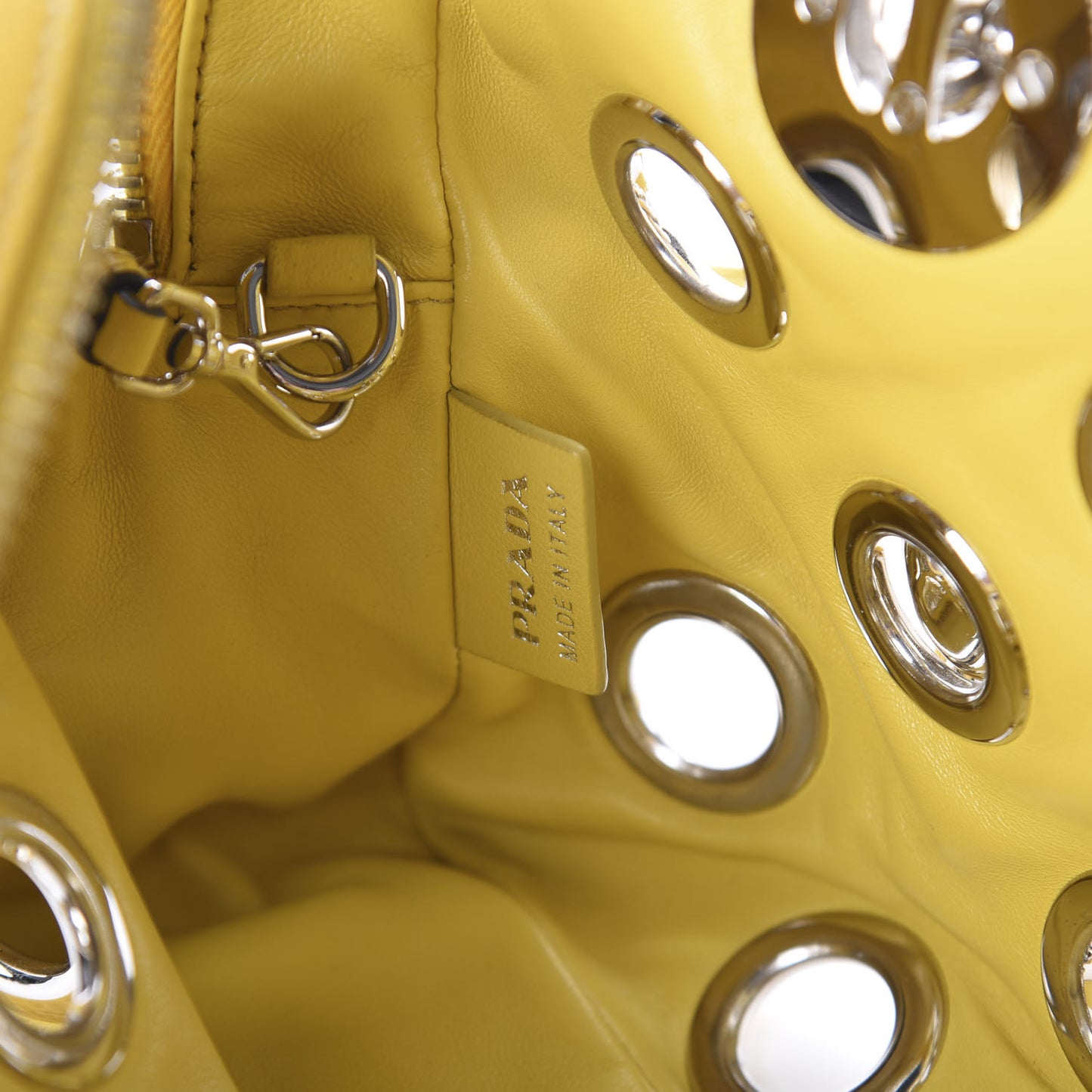 Vitello Daino Grommet Chain Satchel Bag Soleil