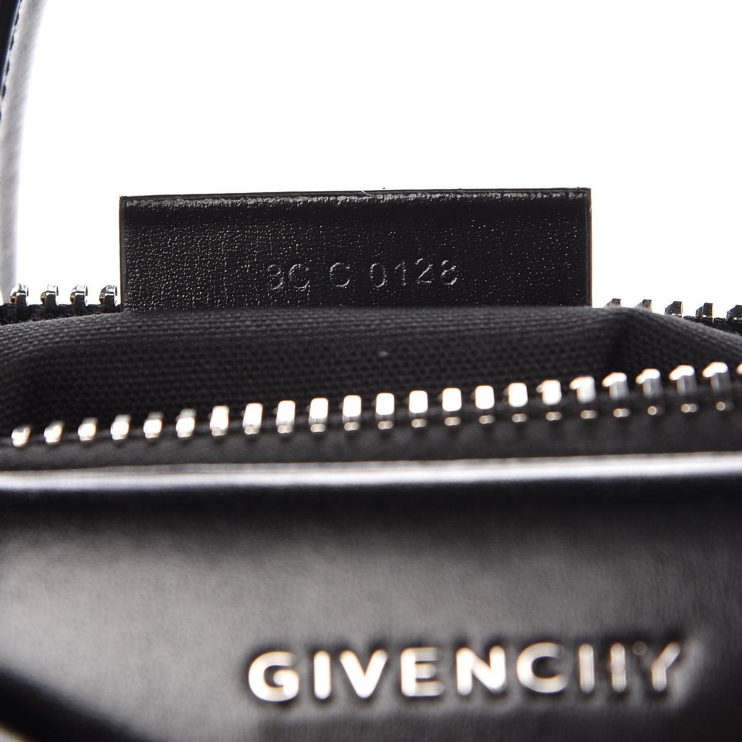 Shiny Lord Calfskin Small Antigona Black