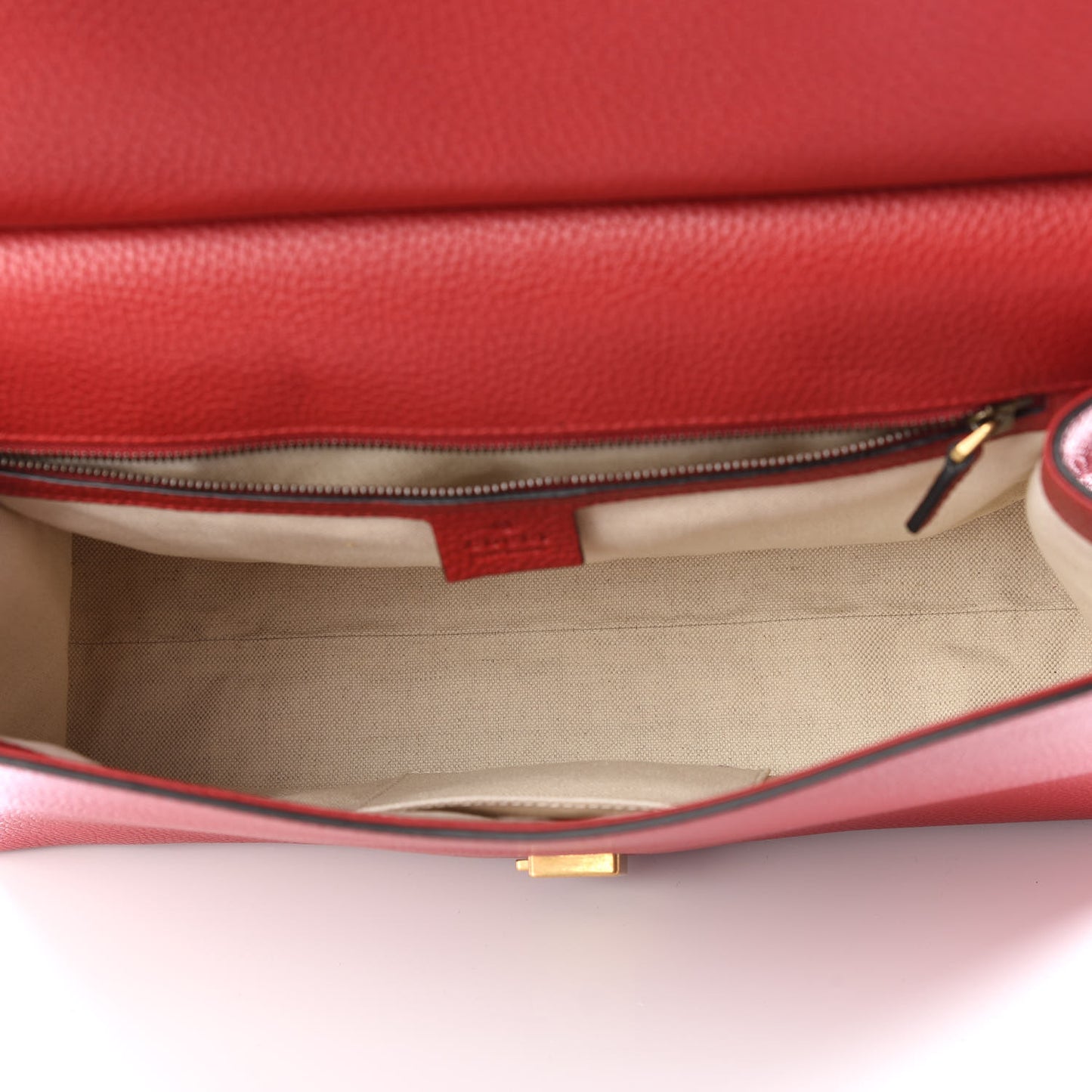 Calfskin Medium GG Marmont Top Handle Bag Vulcanic Red
