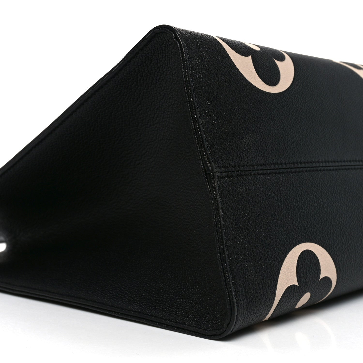 Louis Vuitton Empreinte Monogram Giant Onthego GM Black Beige 14 of 16