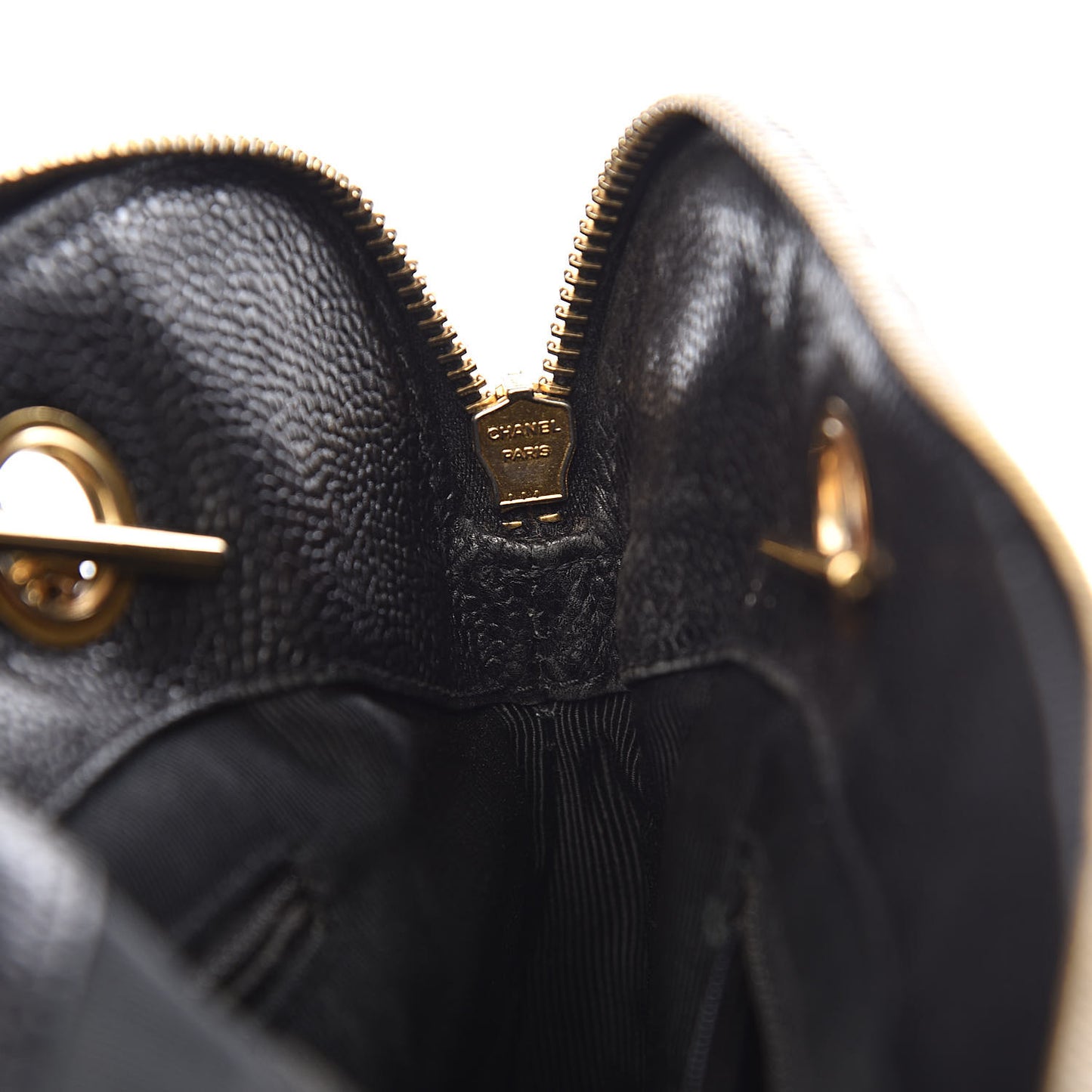 Caviar Quilted Flap Shoulder Bag Black
